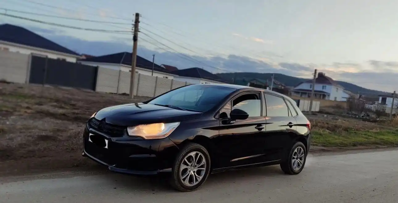 Продам Citroen C4 2011 года - Легковые автомобили (Авто) в Симферополь