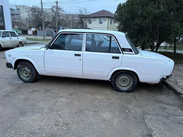 Продам ВАЗ 2107 2004 года в нормальном состоянии - Легковые автомобили в Феодосия