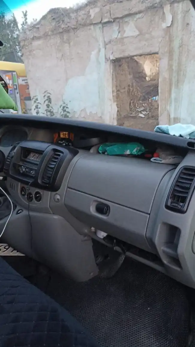 Продажа Renault Traffic 2002 года выпуска - Грузовики и фургоны (Авто) в Армянск