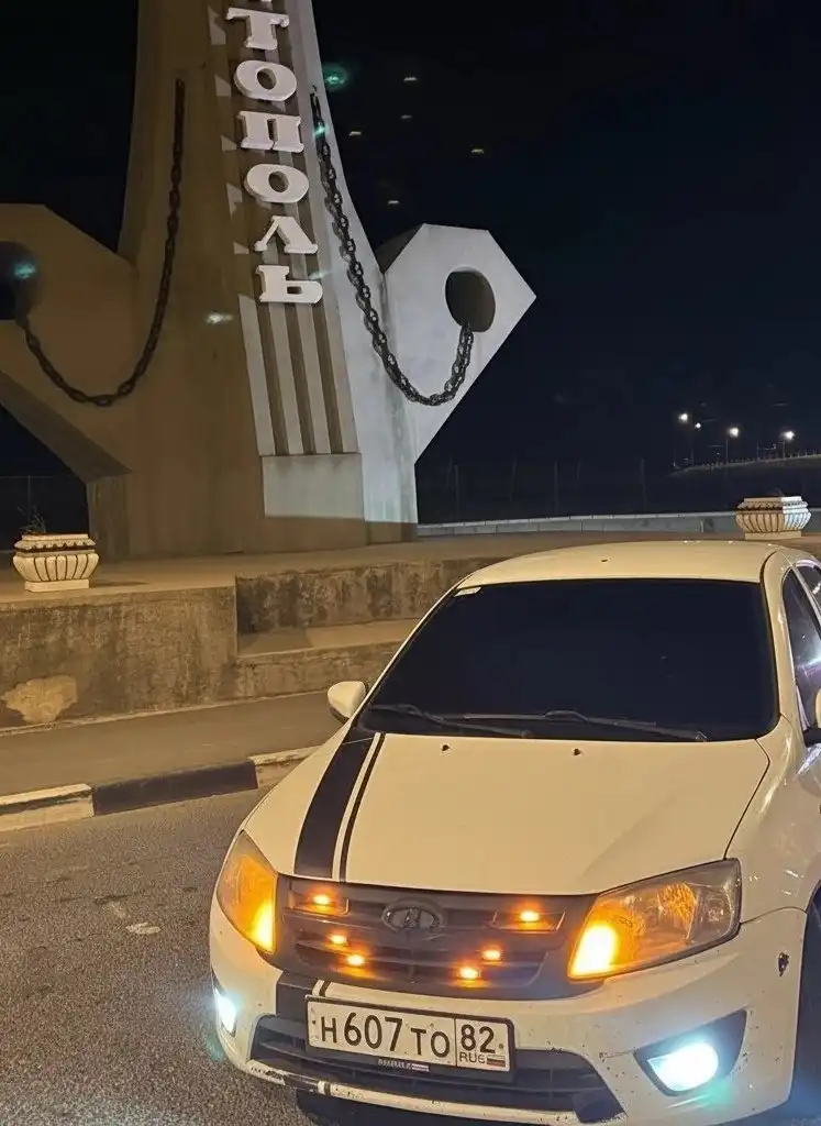 Продам Ладу Гранту с дисками - Легковые автомобили (Авто) в Красноперекопск