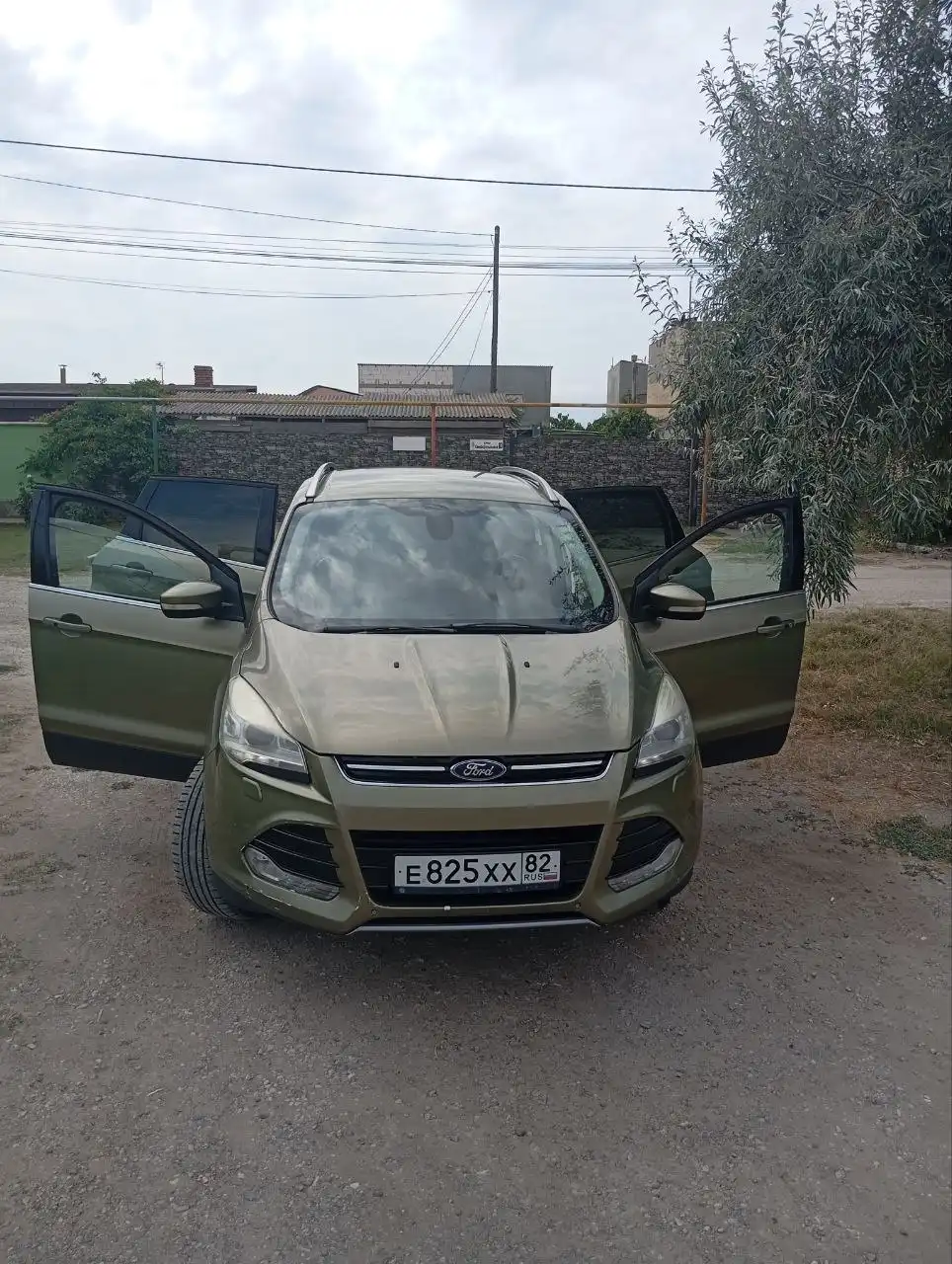 Продажа автомобиля Ford Kuga 2013 года - Авто в Севастополь