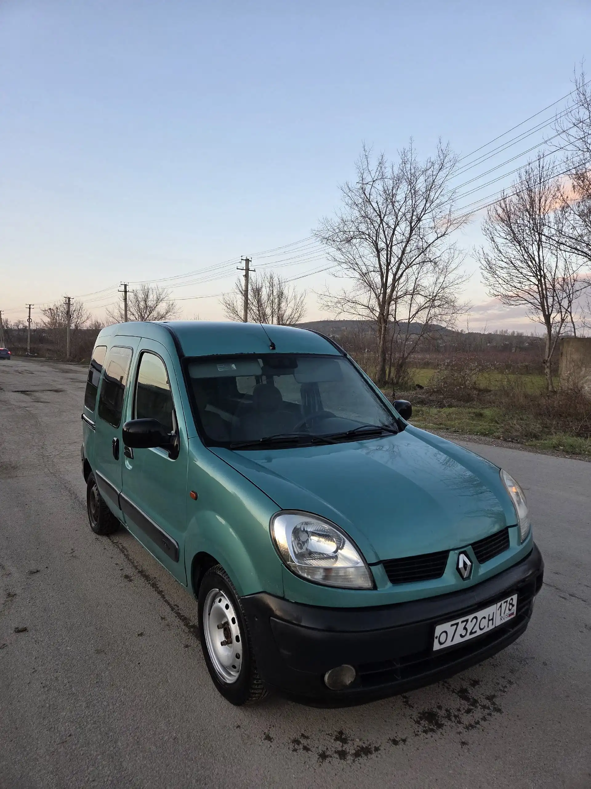 Продам автомобиль Рено Кангу 2004 года - Легковые автомобили (Авто) в Бахчисарай