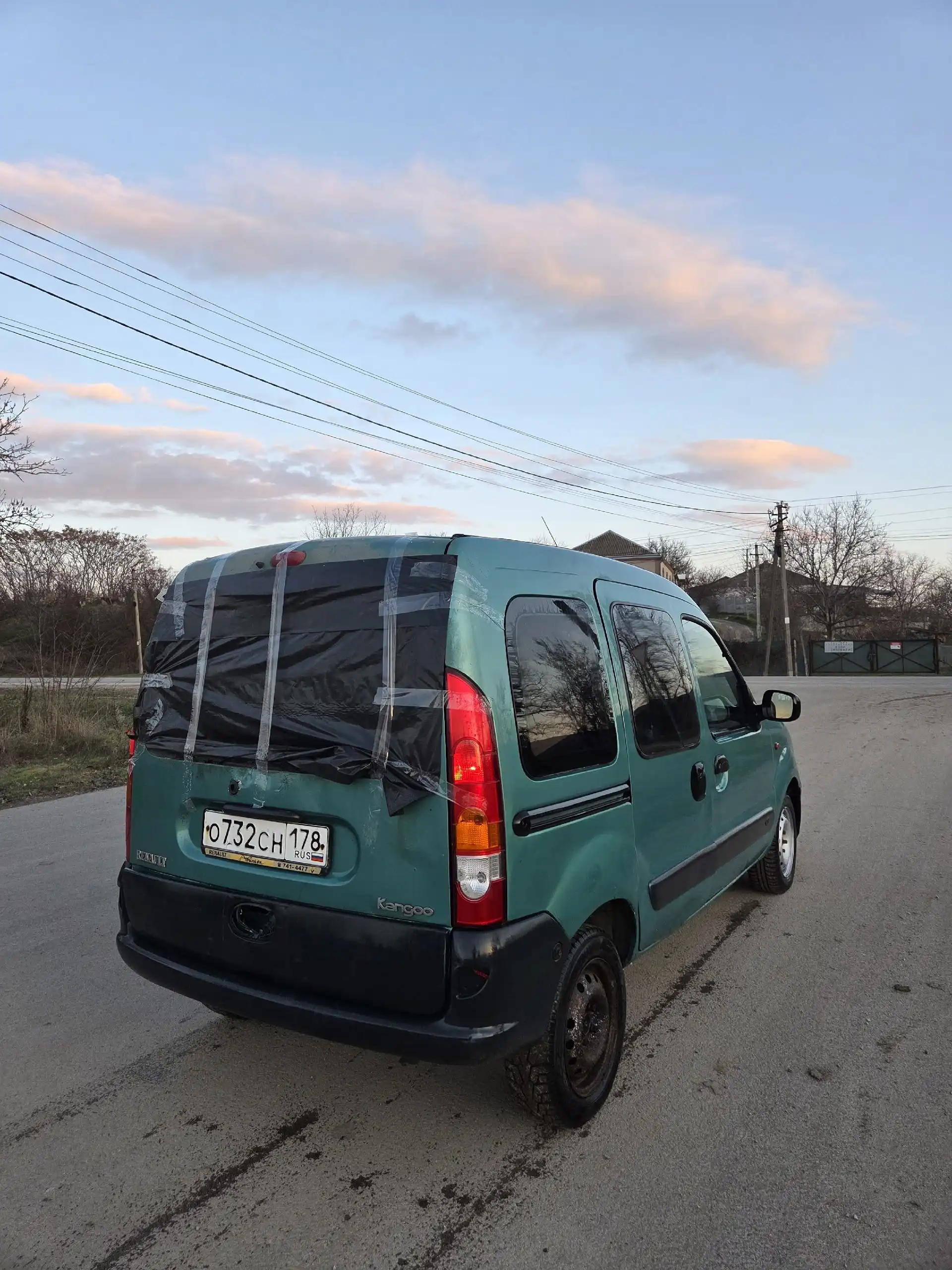 Продам автомобиль Рено Кангу 2004 года - Легковые автомобили (Авто) в Бахчисарай