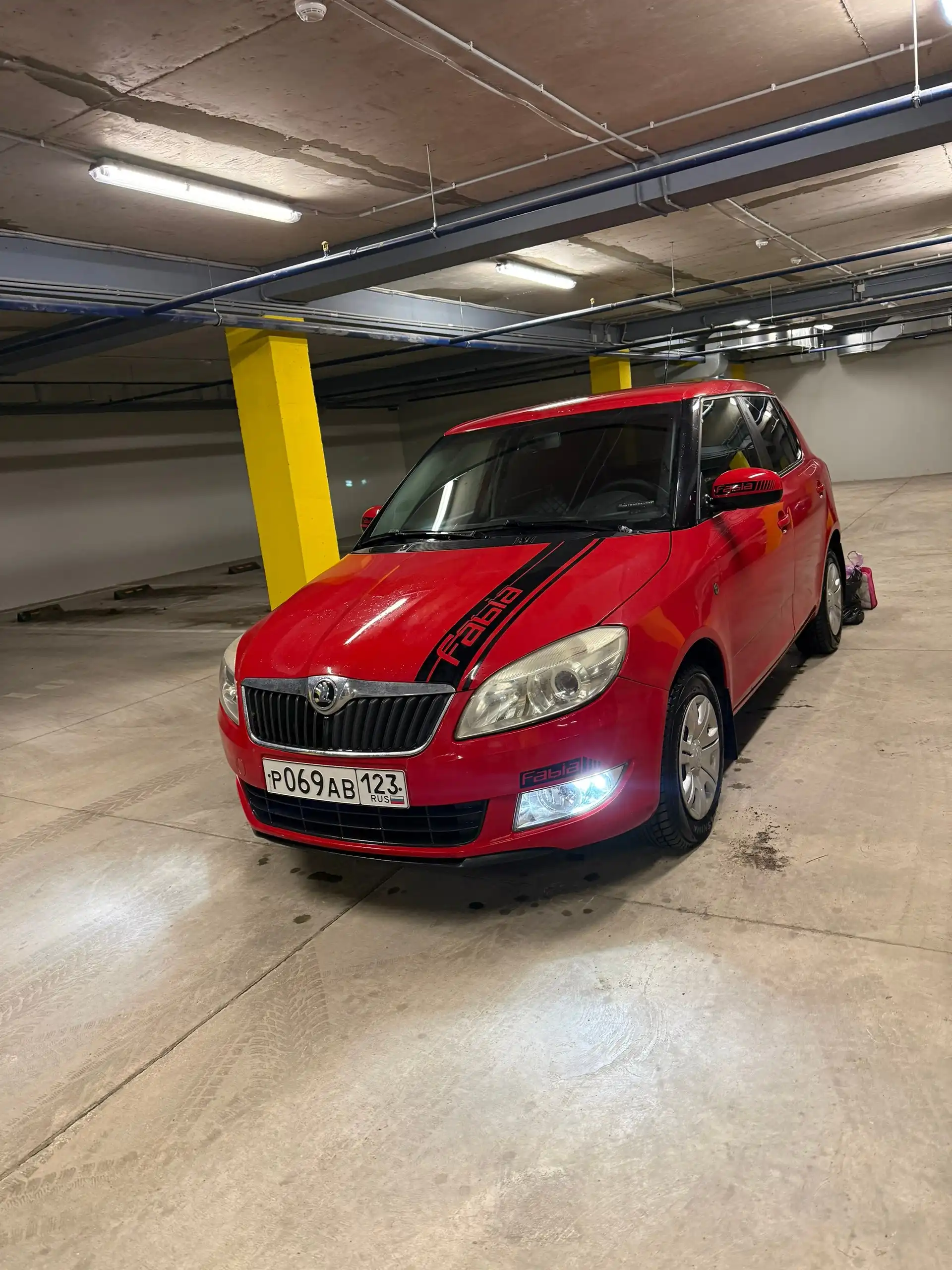 Skoda Fabia 2011 года в Симферополе - Легковые автомобили (Авто) в Симферополь