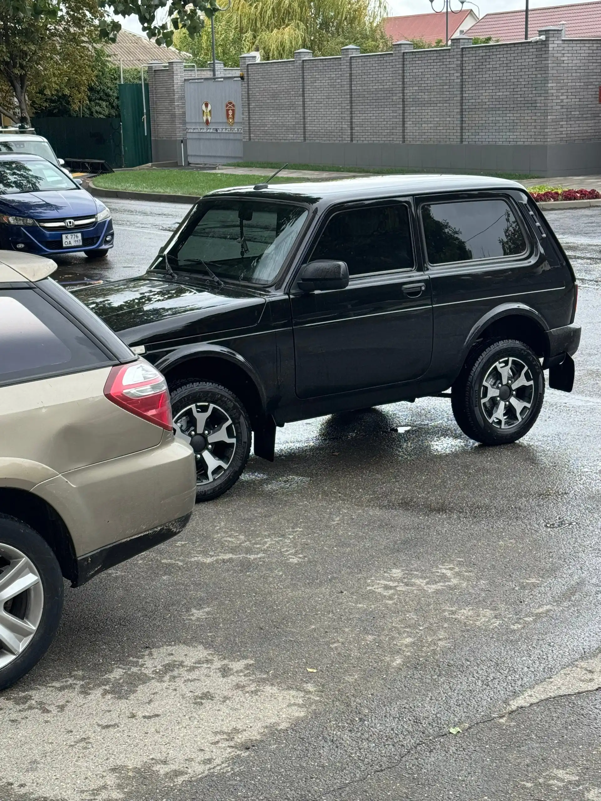 Продам Ниву 2025 года с пробегом 17000 км - Легковые автомобили (Авто) в Симферополь