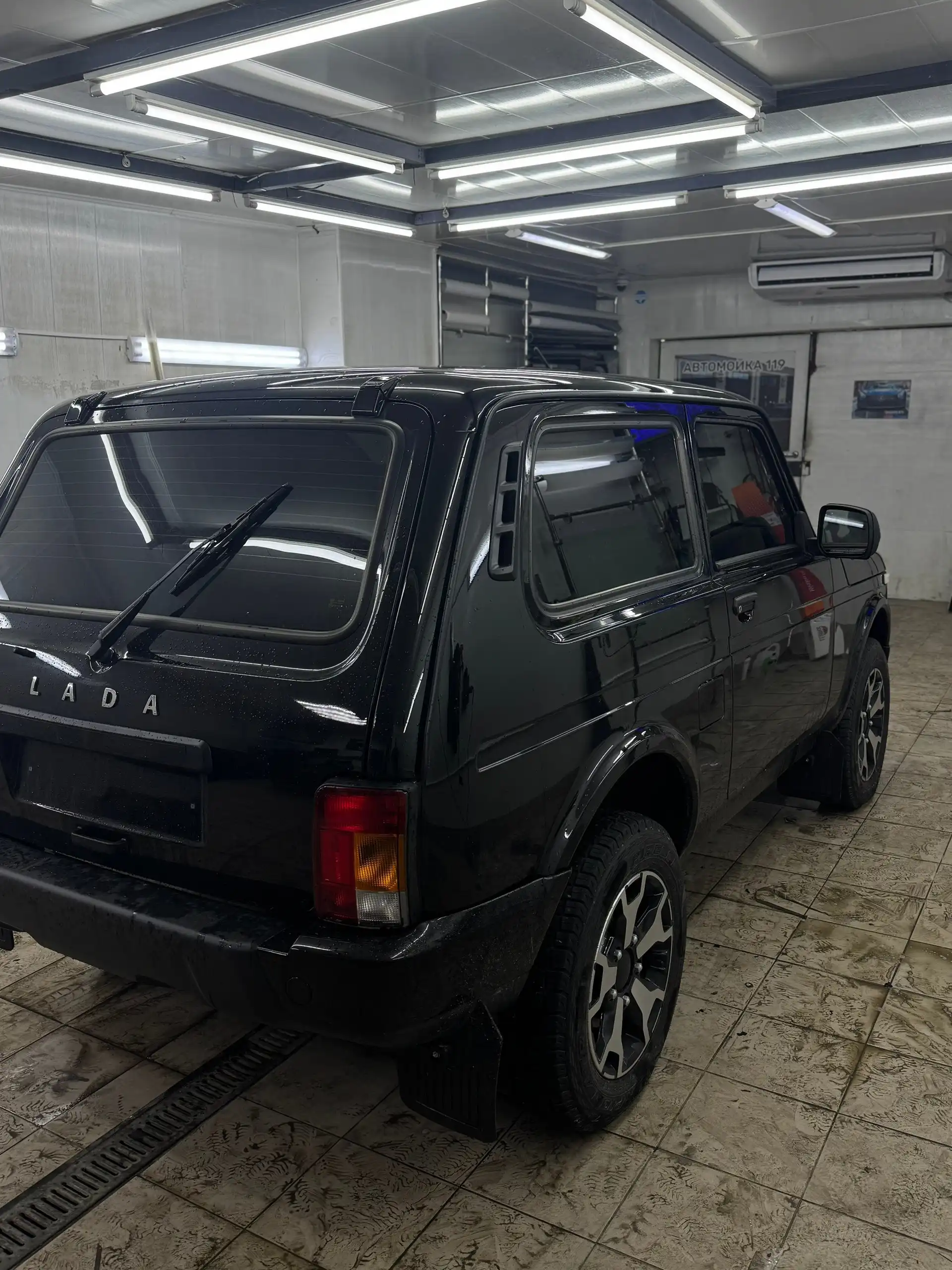 Продам Ниву 2025 года с пробегом 17000 км - Легковые автомобили (Авто) в Симферополь
