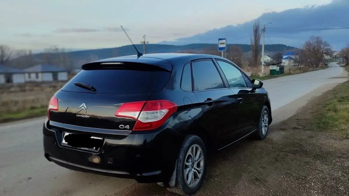 Продам Ситроен С4 2011 года в кузове Б7 автомат - Легковые автомобили (Авто) в Симферополь