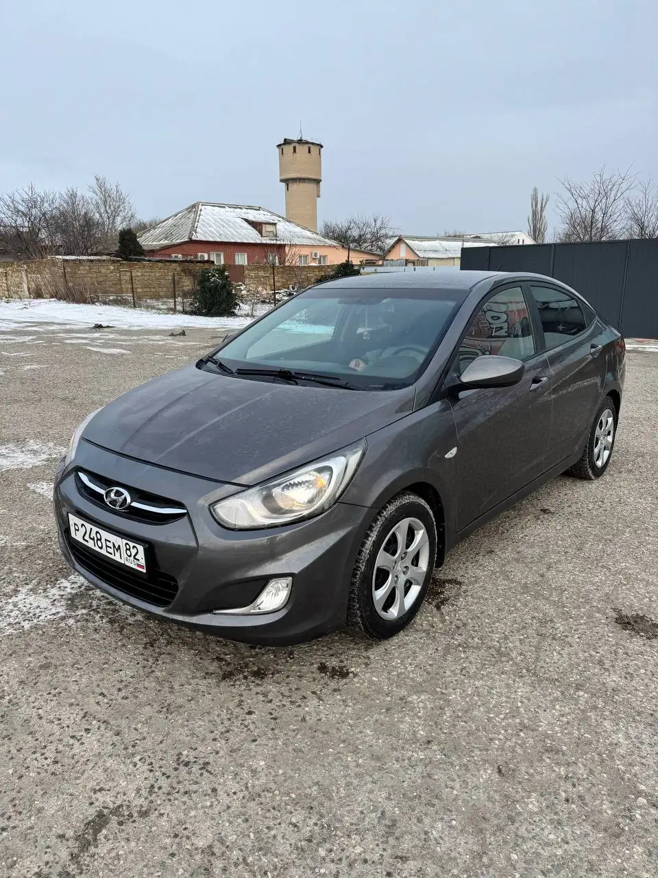 Продажа Hyundai Solaris 2011 года с автоматом - Авто в Евпатория