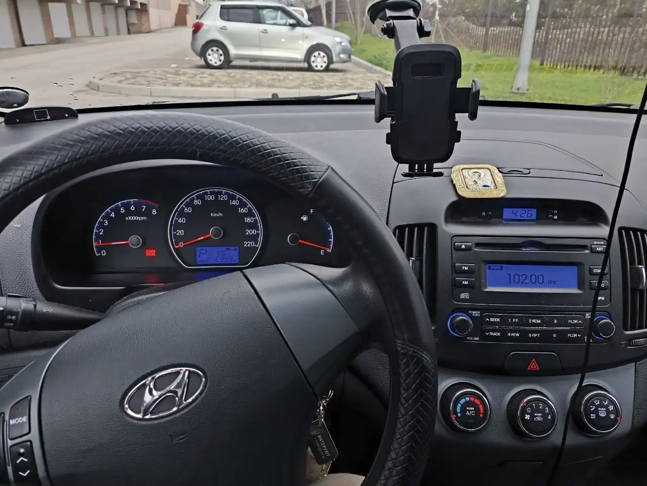 Hyundai Elantra 2009 года с автоматом, пробег 217000 км - Легковые автомобили (Авто) в Севастополь