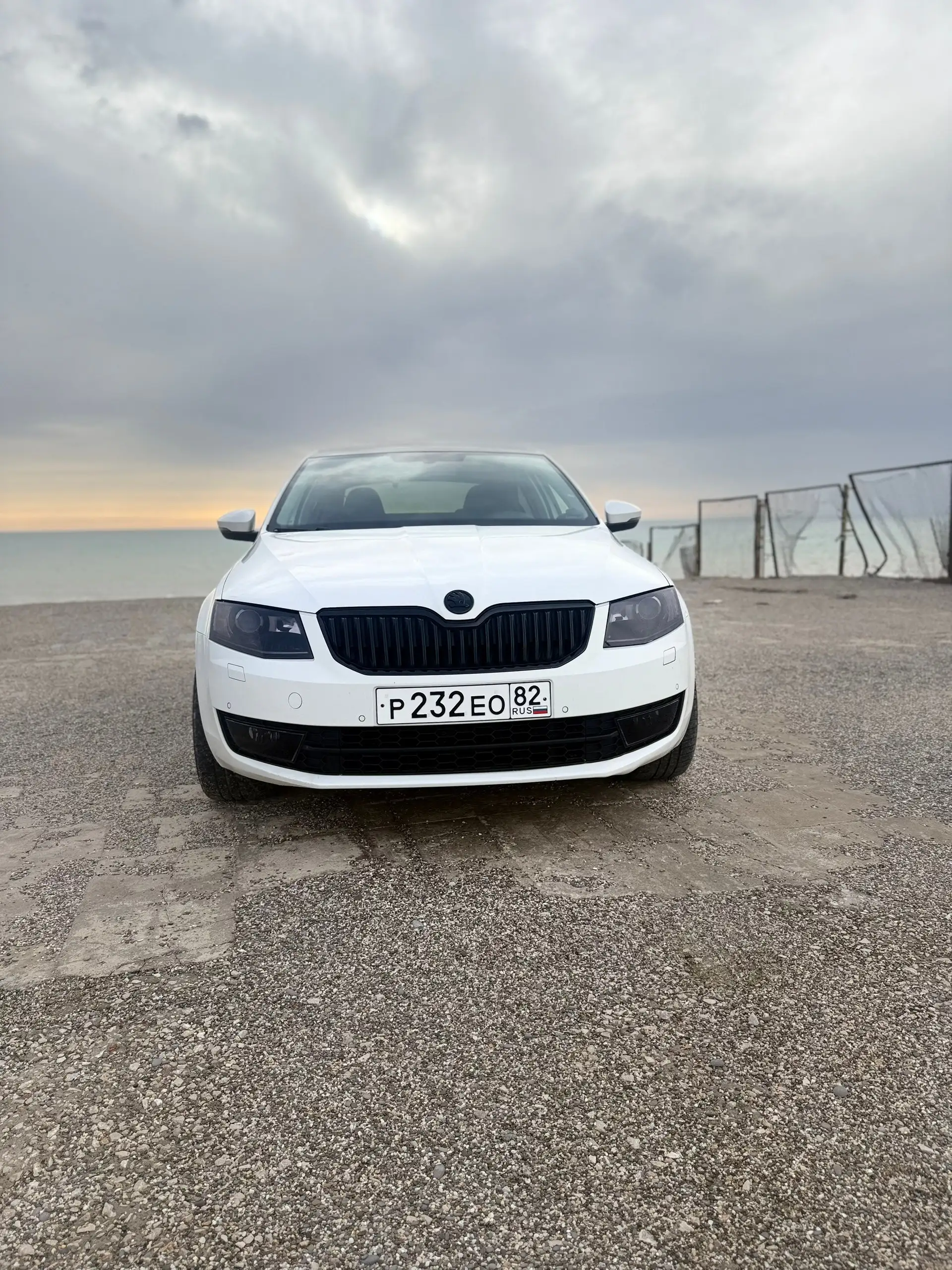 Продажа Skoda Octavia A7 1.8 в предмаксимальной комплектации - Авто в Севастополь