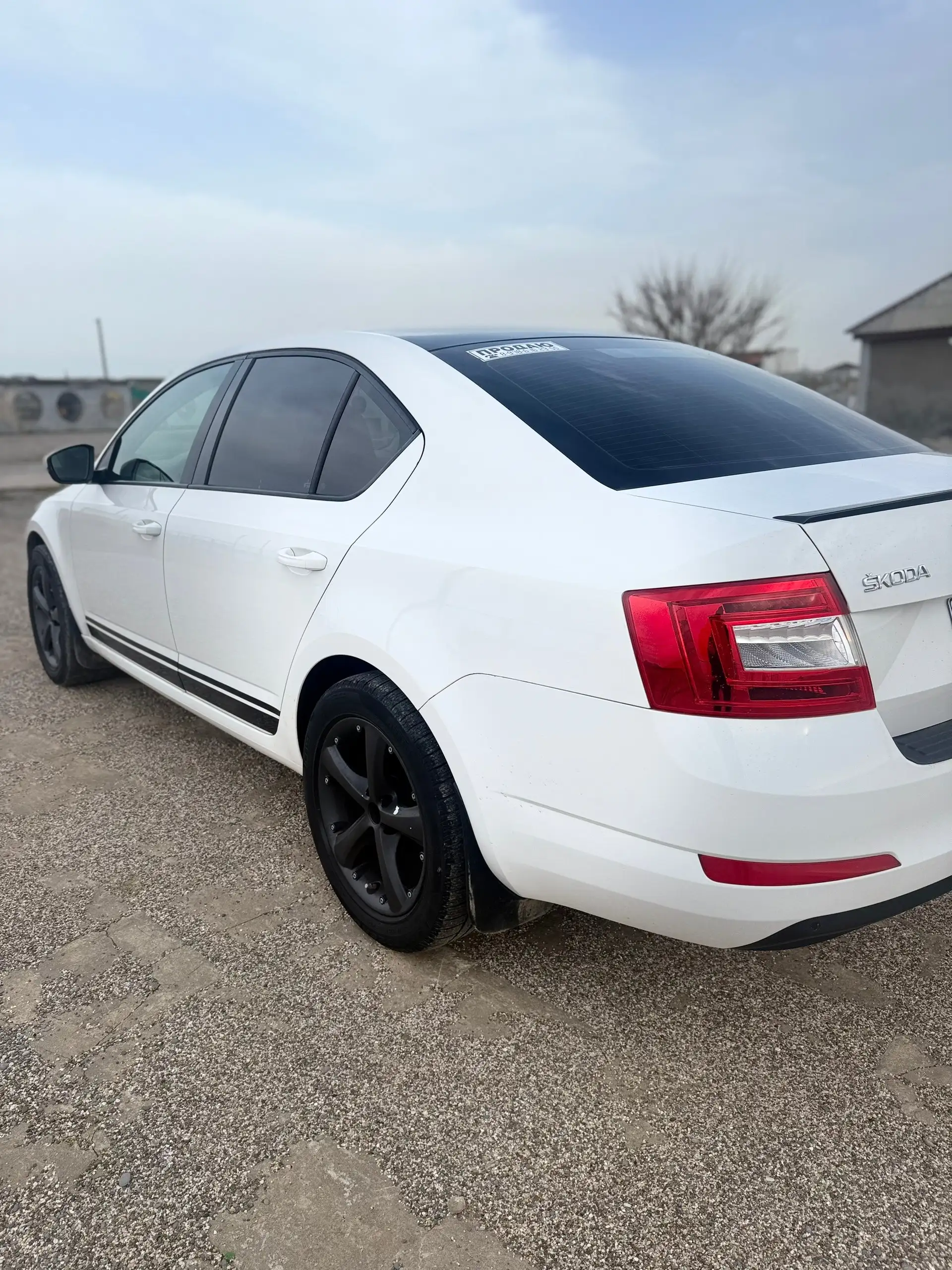 Продажа Skoda Octavia A7 1.8 в предмаксимальной комплектации - Авто в Севастополь