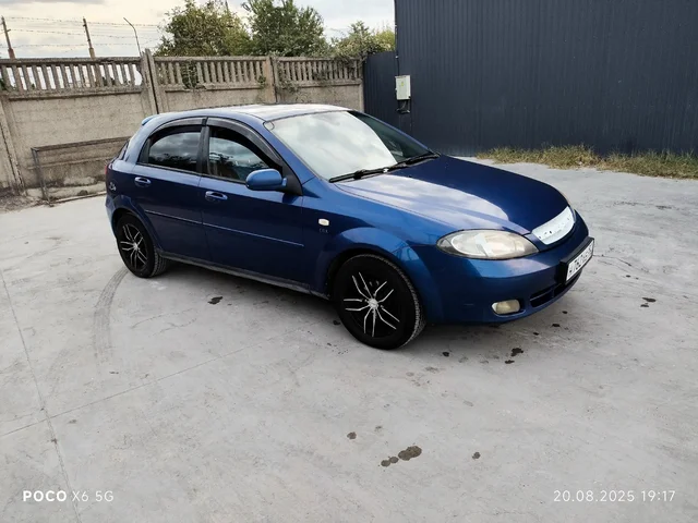 Продам Chevrolet Lacetti 2004 года в Симферополе - Авто в Симферополь