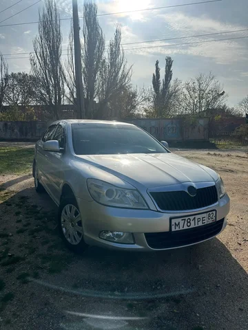 Продажа автомобиля 2011 года, 1.6 АТ, 201000 км - Авто в Керчь