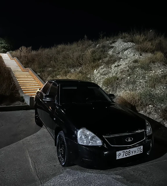 Продажа автомобиля 2016 года, 1 хозяин, 1.6 мотор 16 клапанный - LADA в Симферополь