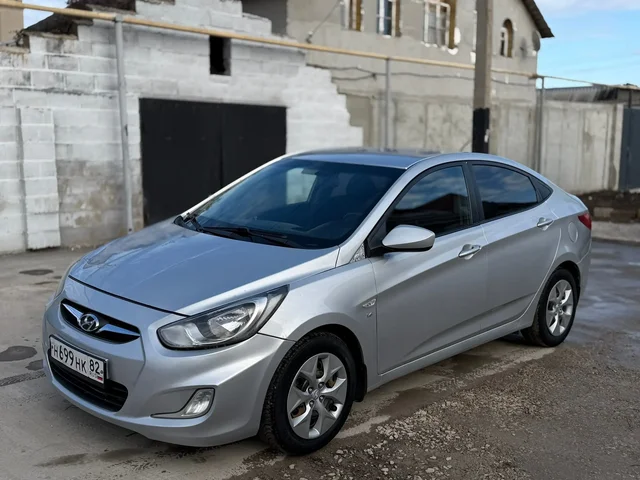 Продажа Hyundai Solaris 2013 года с газовым оборудованием - Легковые автомобили в Севастополь