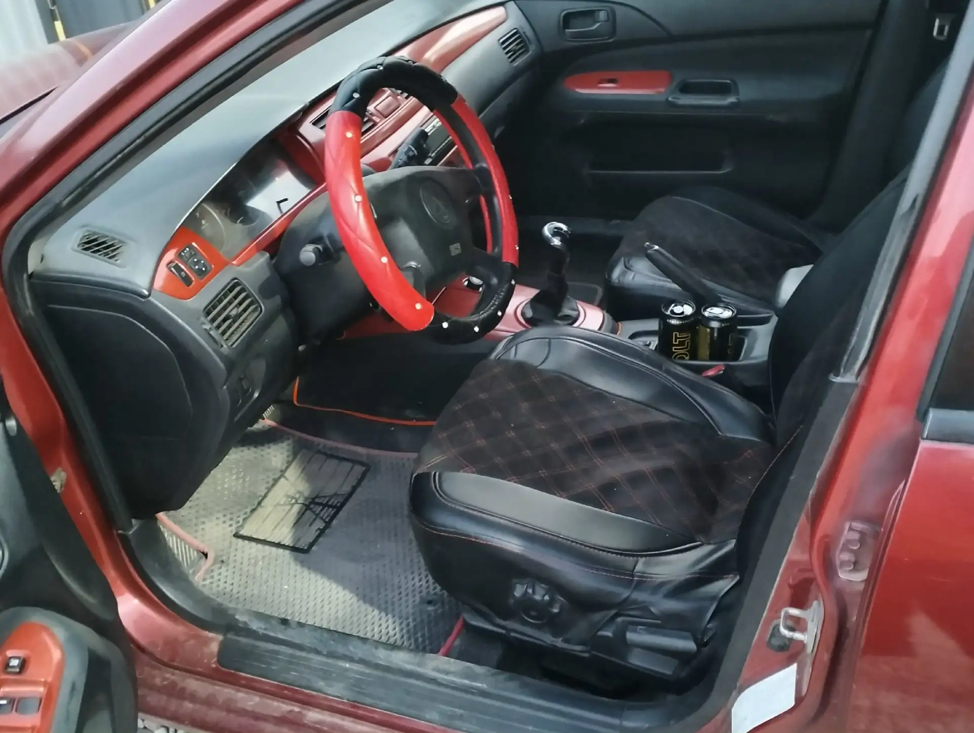 Автомобиль на ходу с обслуженным двигателем и новыми запчастями - Авто в Новопокровка