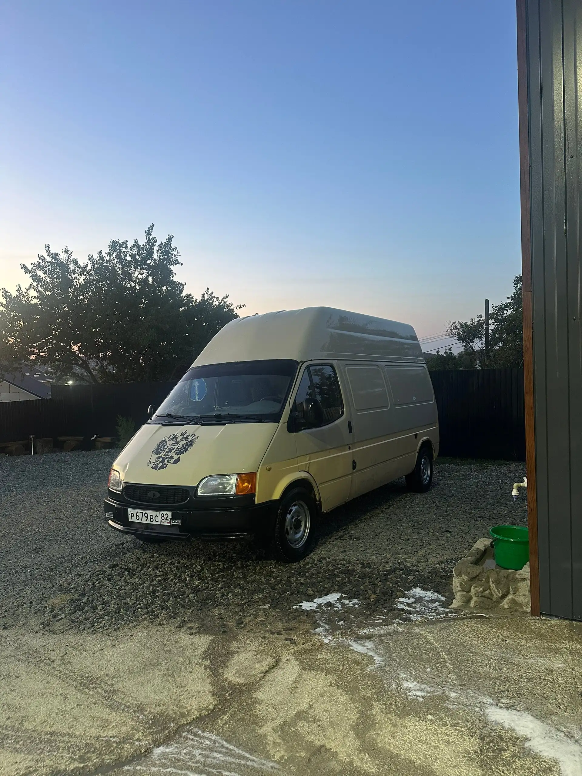 Продам автомобиль Форд Транзит 1995 года - Грузовики и микроавтобусы (Авто) в Симферополь