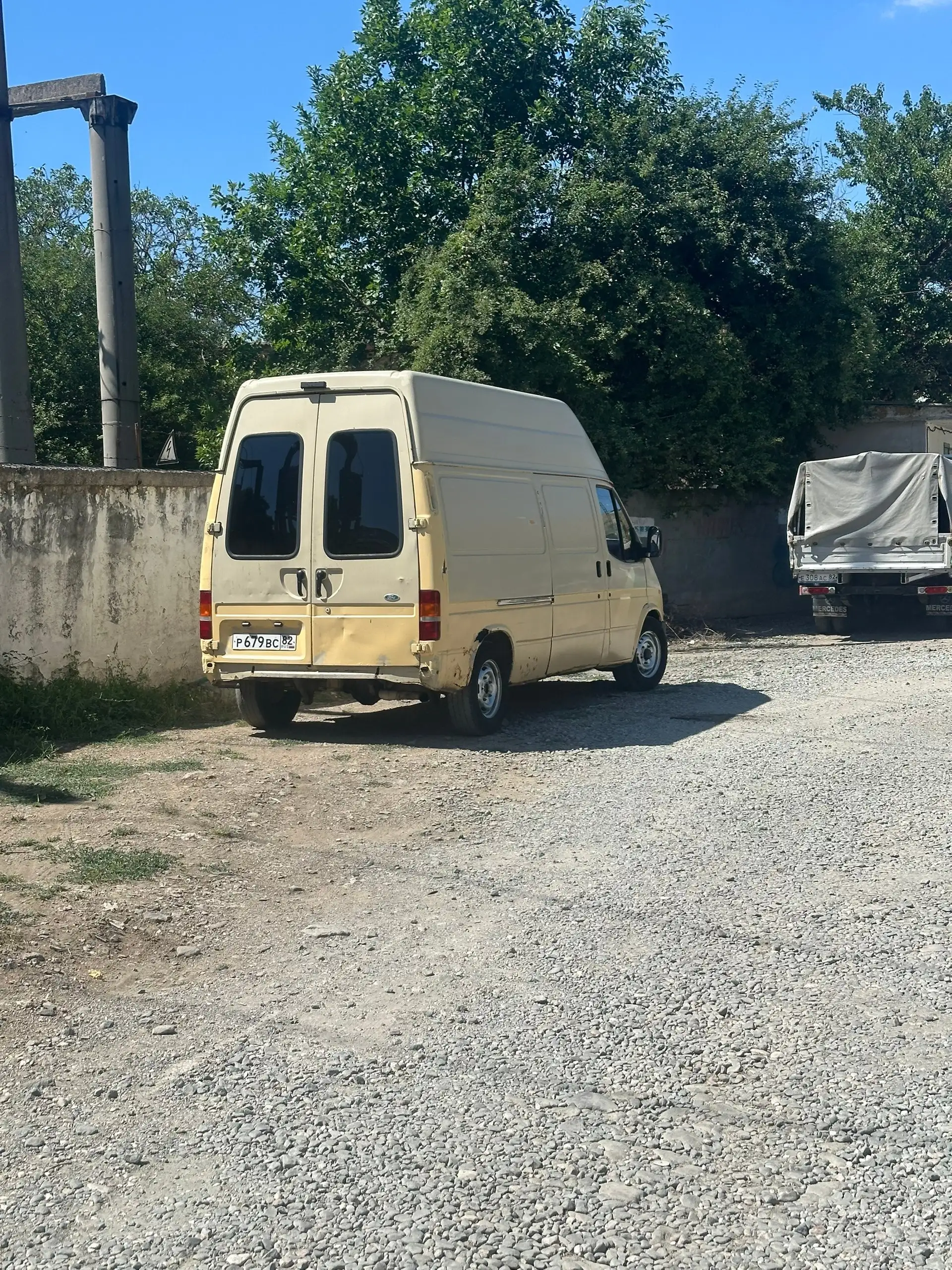 Продам автомобиль Форд Транзит 1995 года - Грузовики и микроавтобусы (Авто) в Симферополь