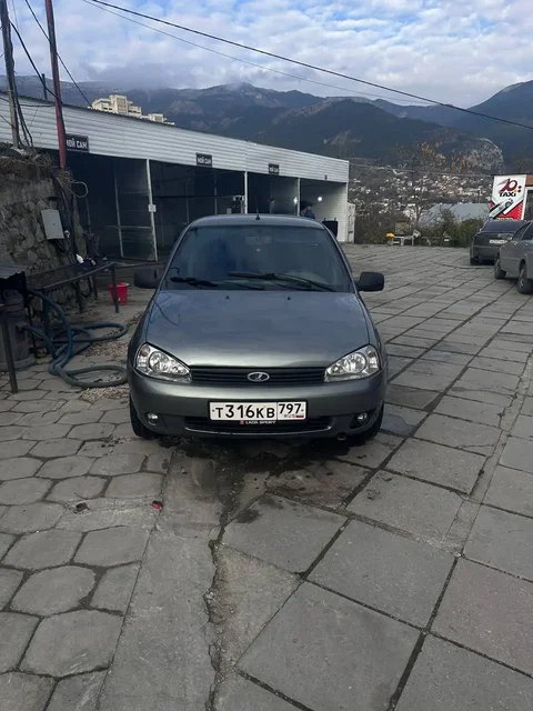 Продажа автомобиля 2010 года, комплектация люкс, 16 клапанов - Авто в Ялта