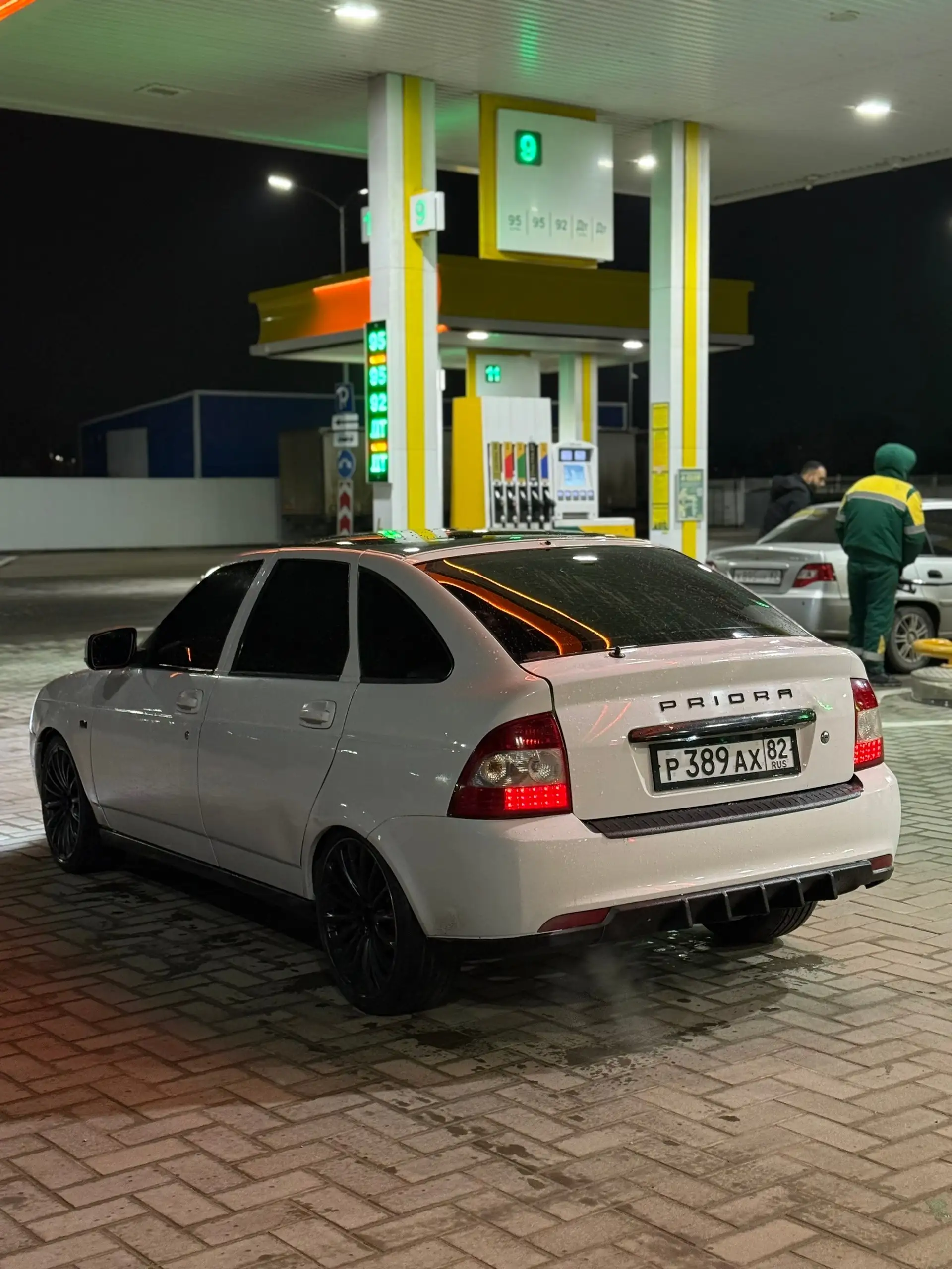 Продам Lada Priora 2012 года с кондиционером - Легковые автомобили (Авто) в Евпатория