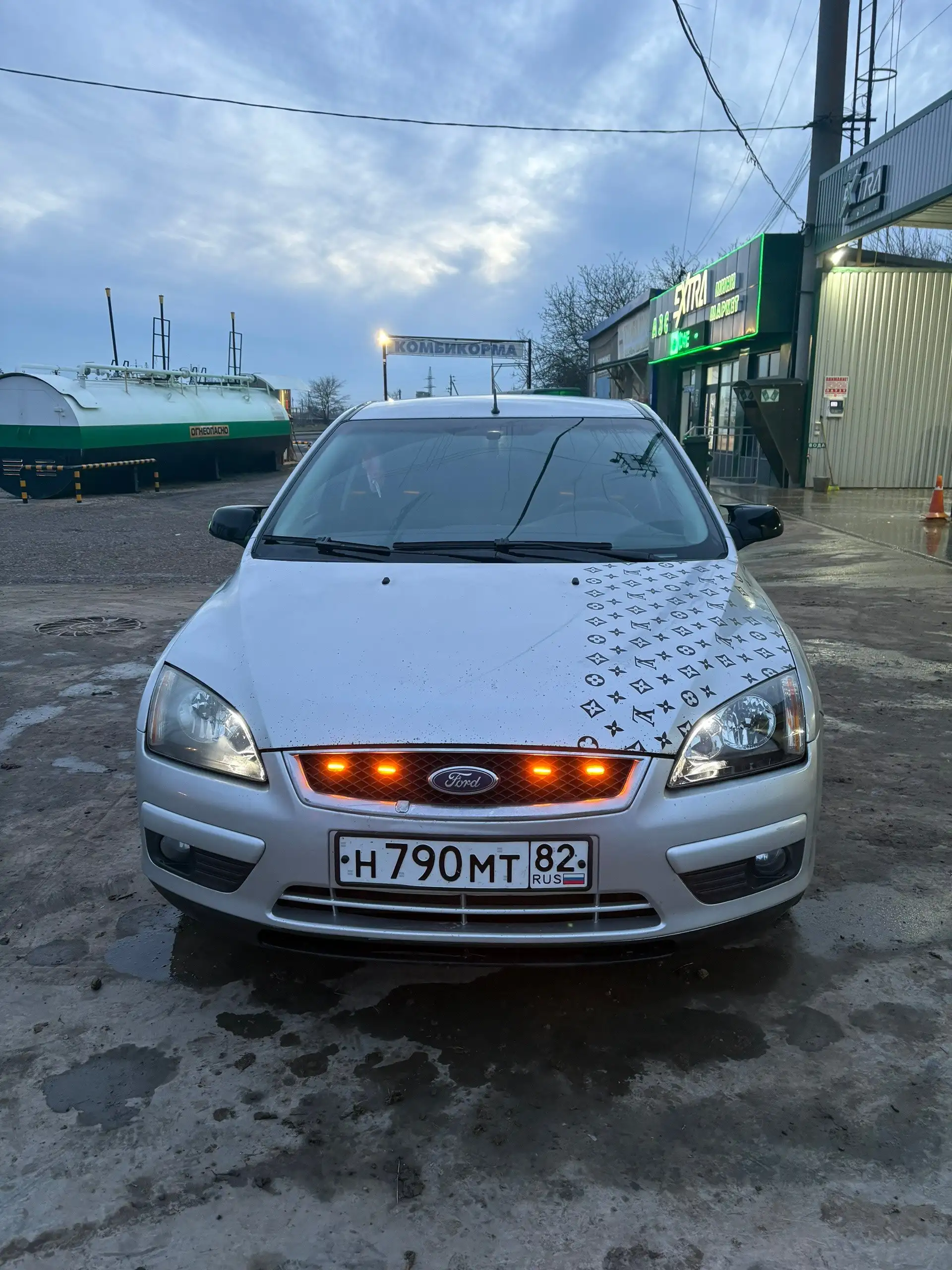 Ford Focus 2 1.8 2008 года - Авто в Симферополь