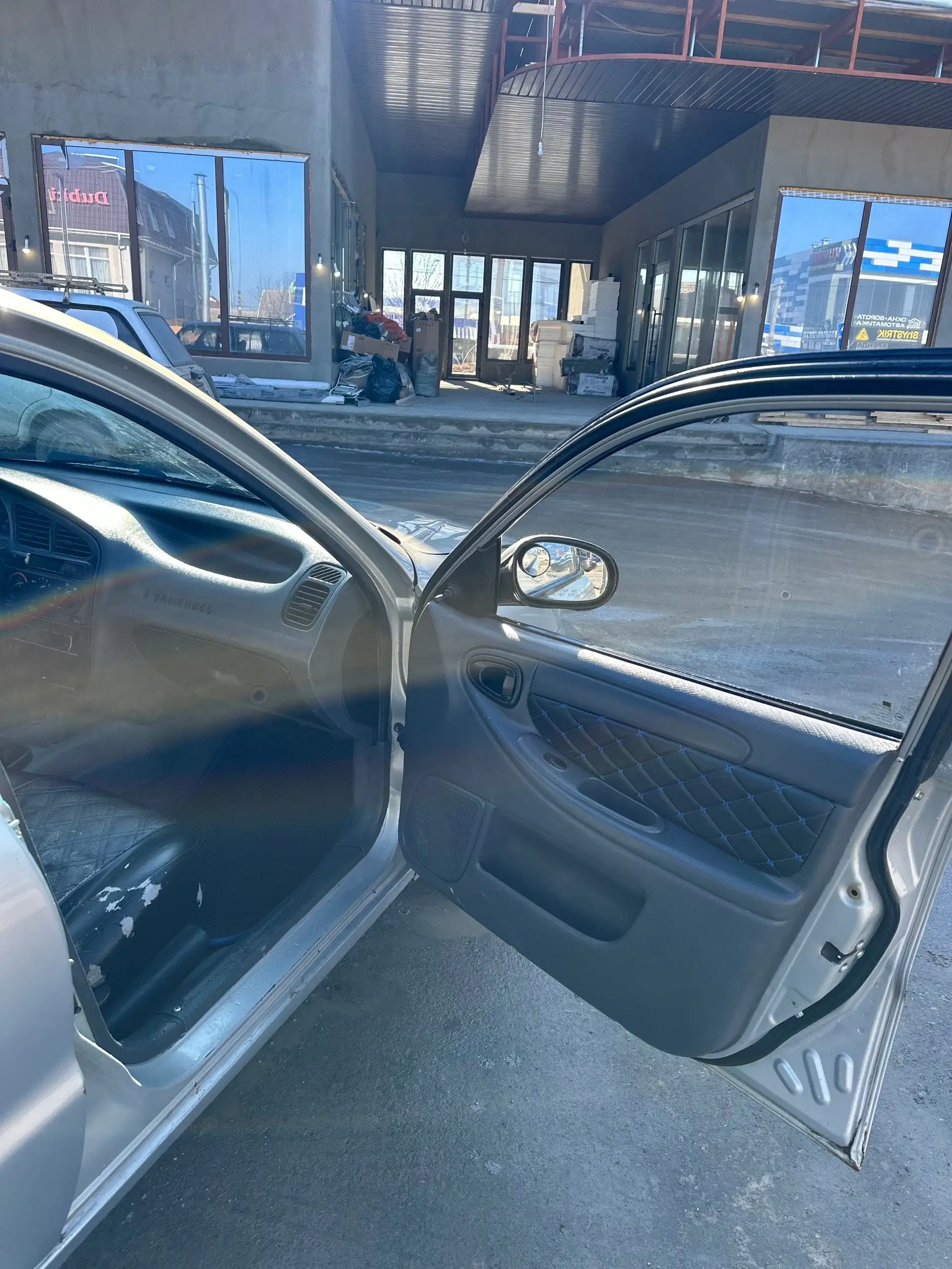 Продам работягу на полном ходу с кондером - Авто в Симферополь