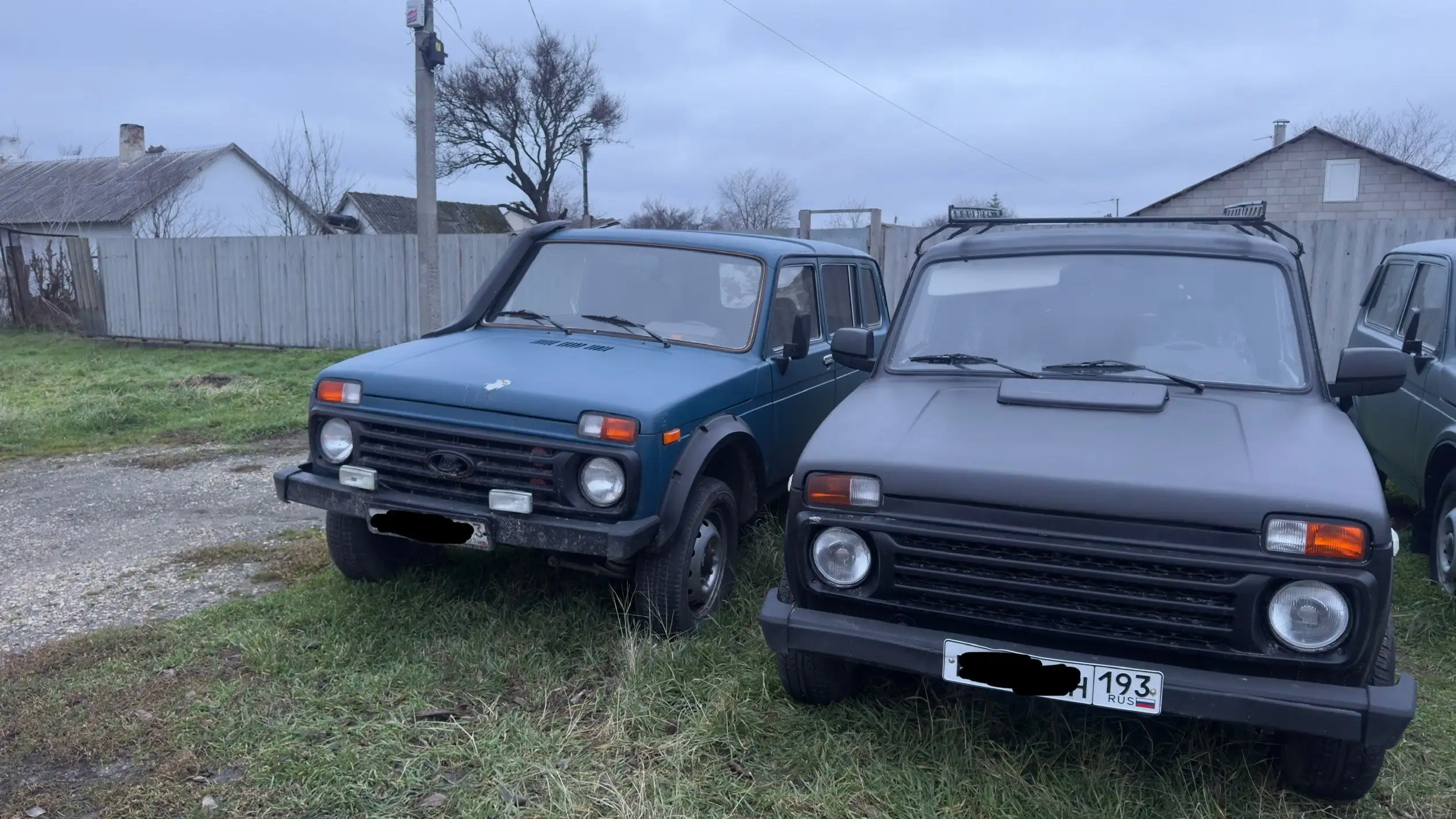 Продажа автомобилей ВАЗ 2131 и УАЗ Патриот в Симферополе - Легковые автомобили (Авто) в Симферополь