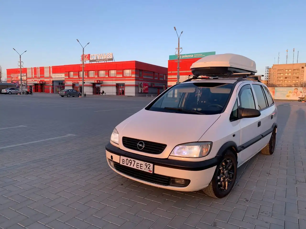 Opel Zafira A 2000 год - семейный минивэн - Легковые автомобили (Авто) в Евпатория