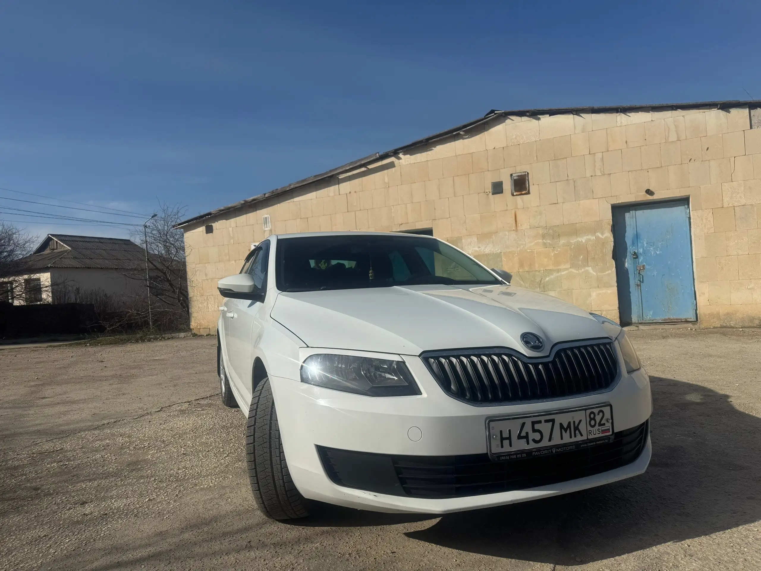 Шкода Октавия 2016 года 1.6 АКПП - Легковые автомобили (Авто) в Севастополь