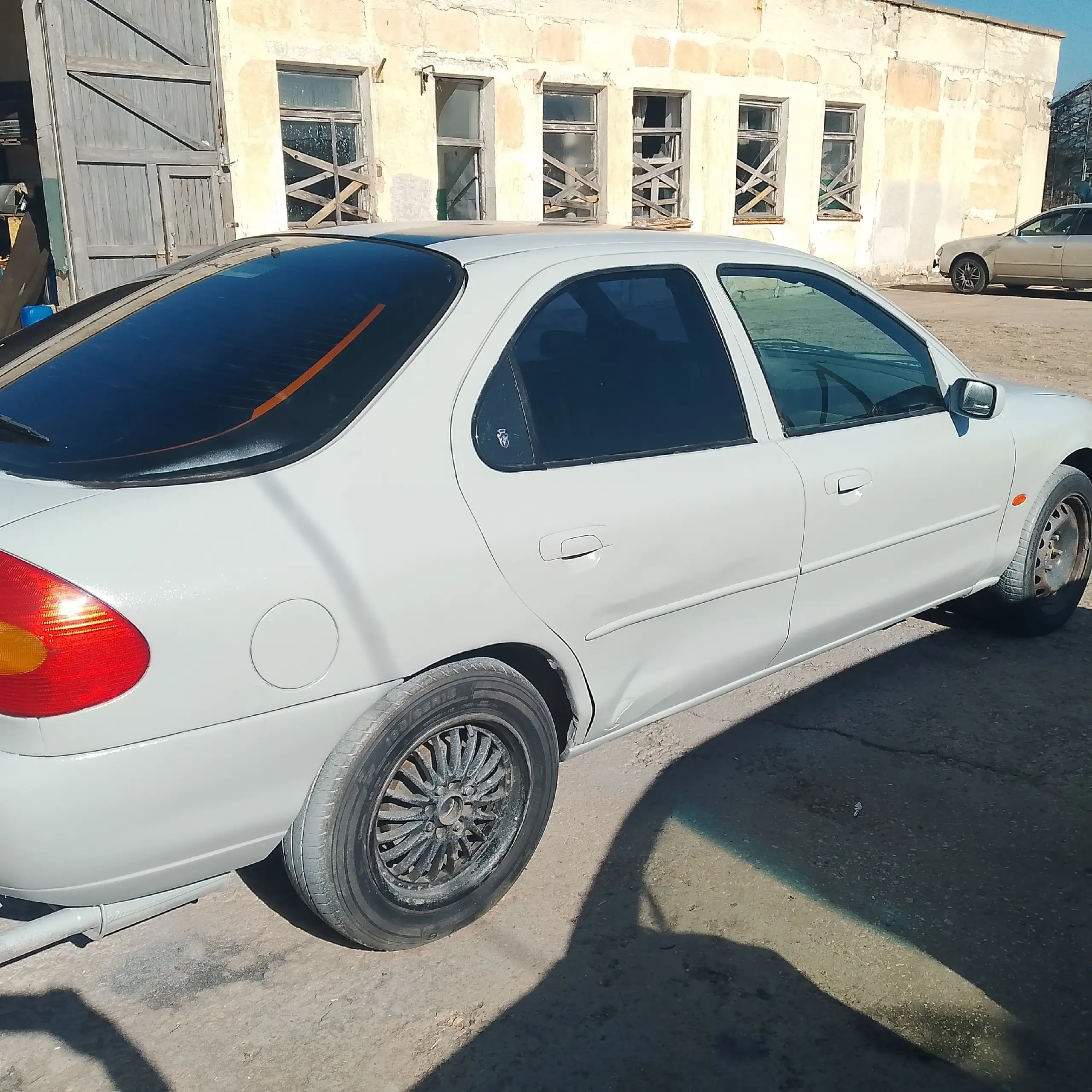 Форд Мондео 2.2 литра 1997 года - Авто в Севастополь