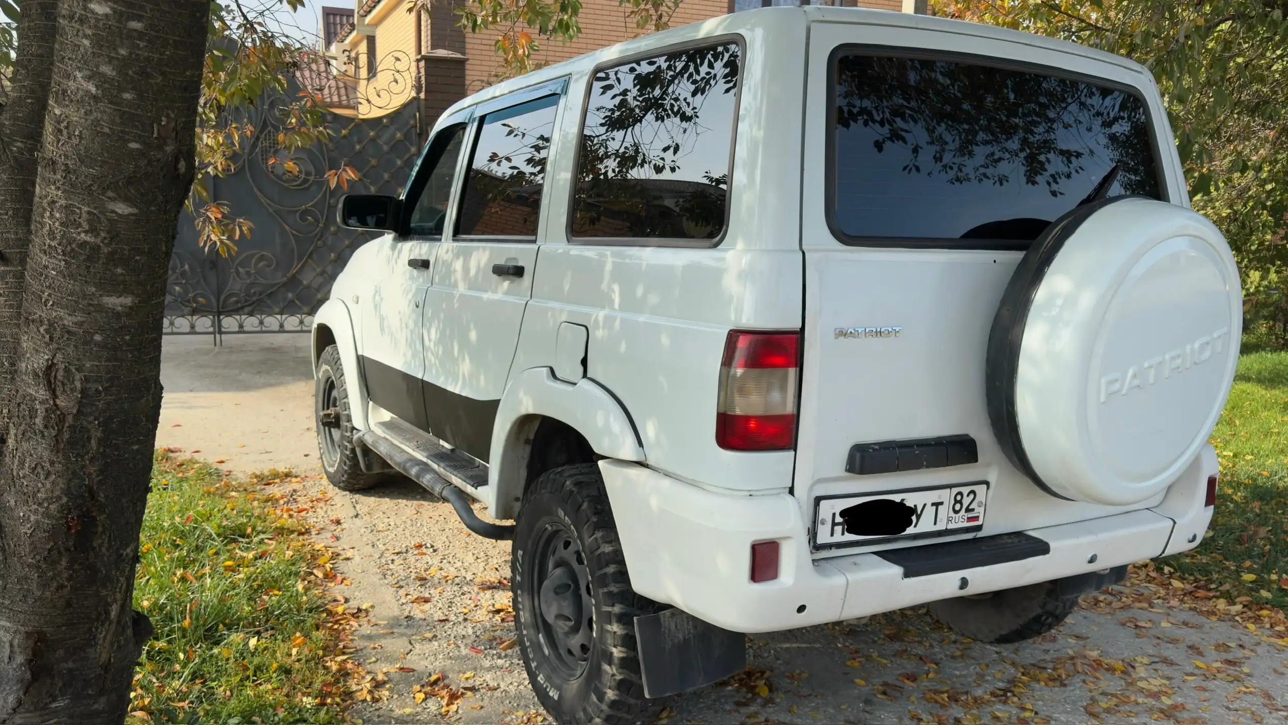 Toyota Land Cruiser Prado 2014 года с турбо дизельным двигателем 2.2 л - Внедорожники (Авто) в Симферополь