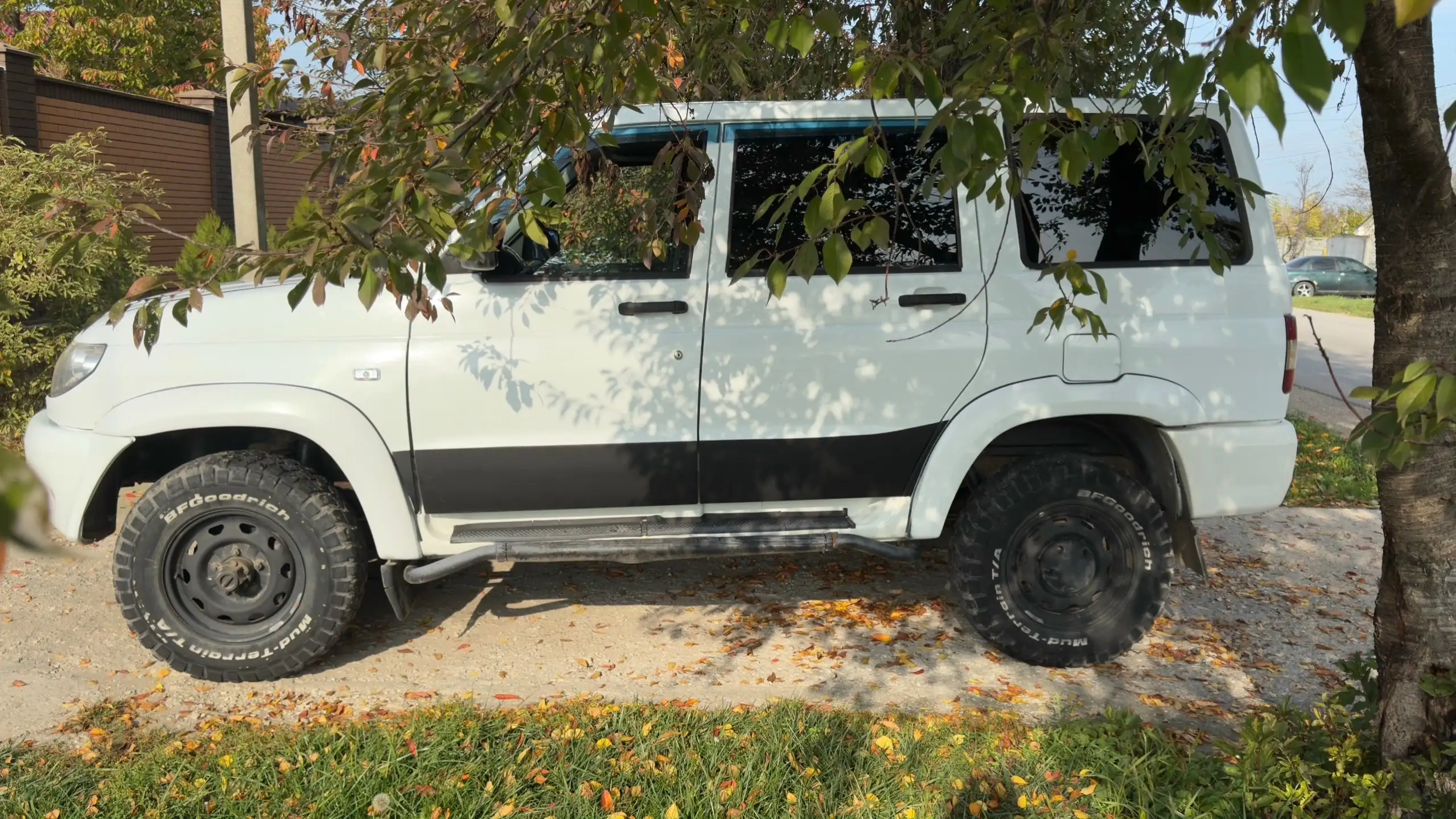 Toyota Land Cruiser Prado 2014 года с турбо дизельным двигателем 2.2 л - Внедорожники (Авто) в Симферополь