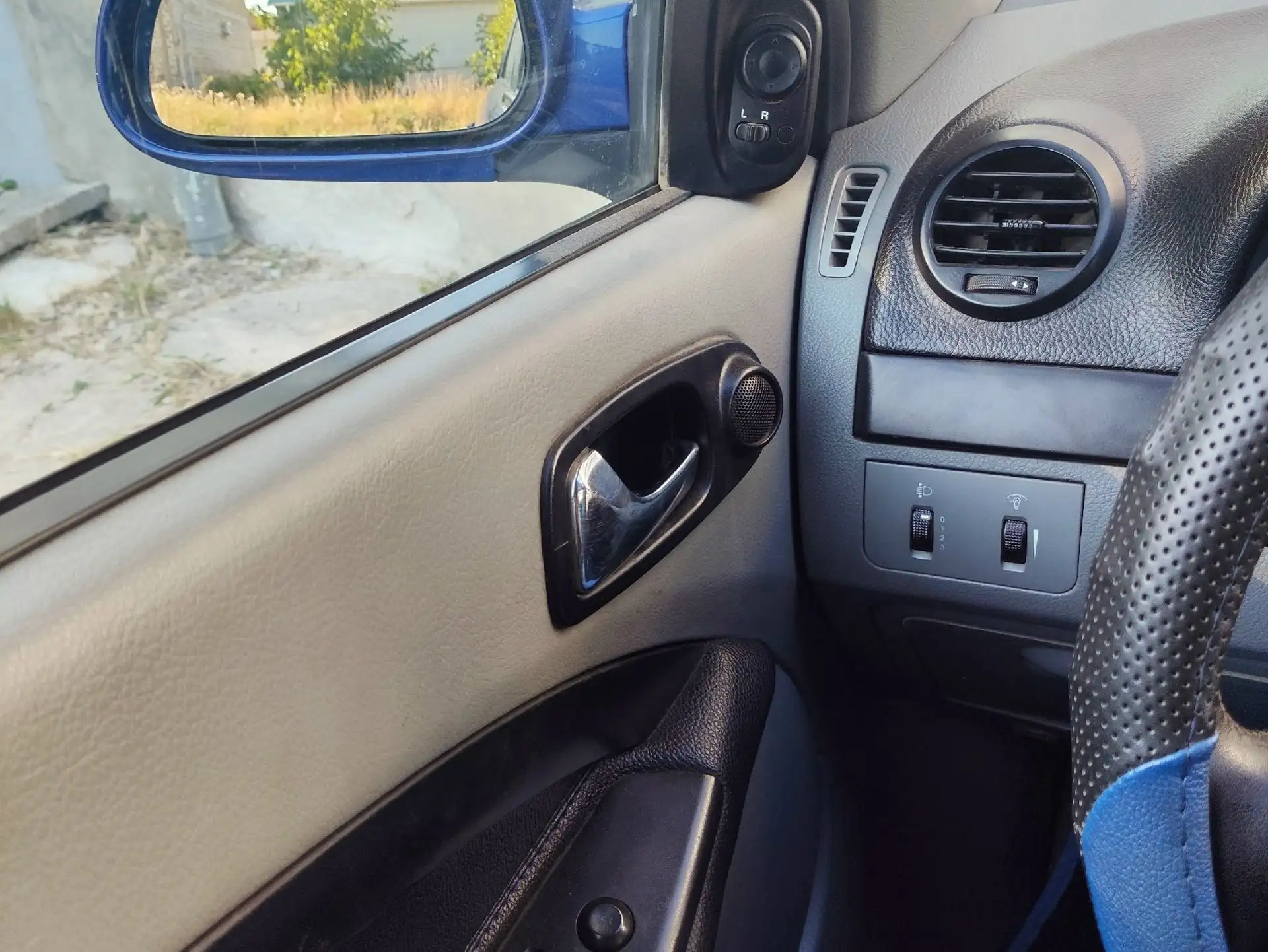 Продам Chevrolet Lacetti 2004 г.в., пробег 307 тыс. км - Легковые автомобили (Авто) в Симферополь