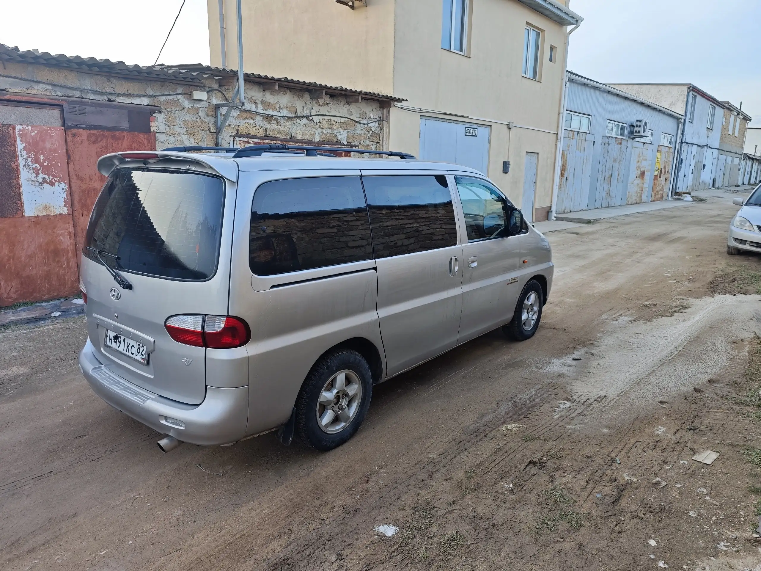 Хундай Старекс 2004г автомат дизель 2.5 - Минивэны (Авто) в Евпатория