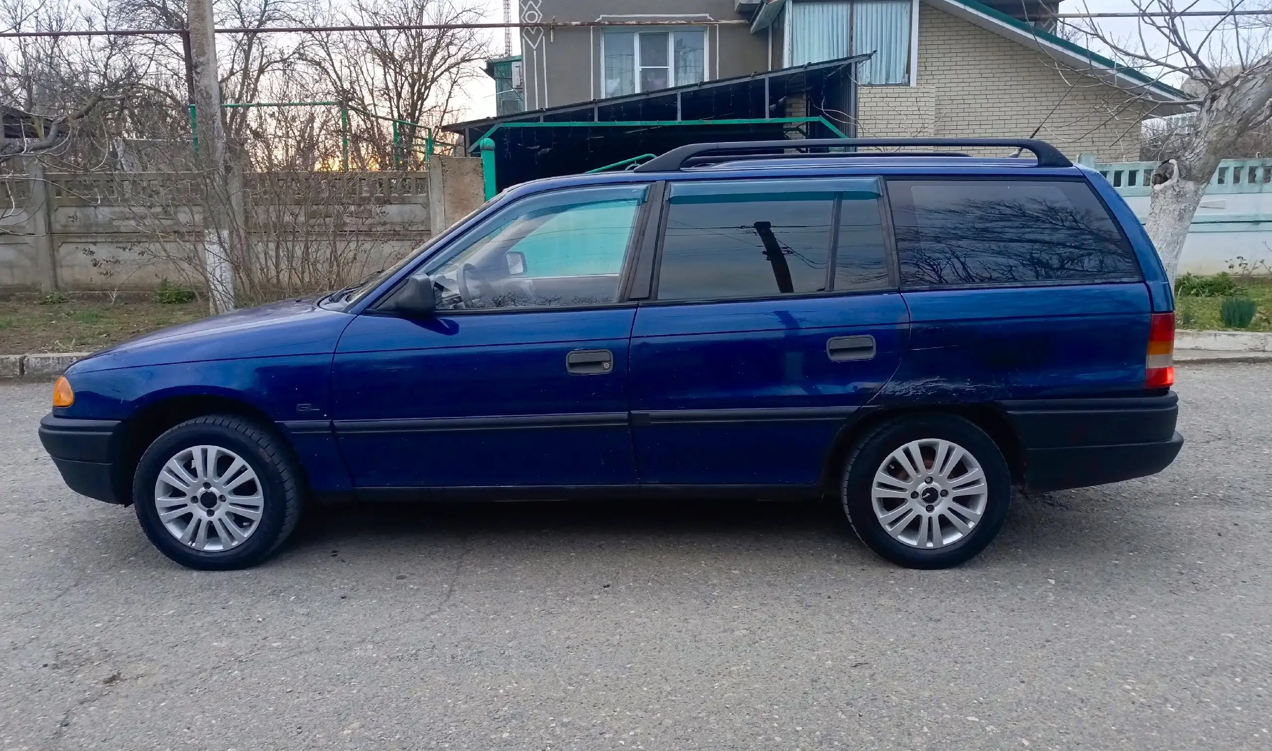 Продается Опель Астра универсал 1.4 механика - Легковые автомобили (Авто) в Красноперекопск