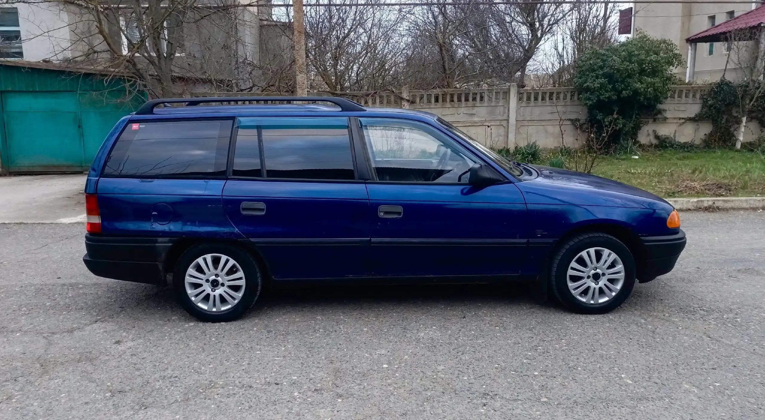 Продается Опель Астра универсал 1.4 механика - Легковые автомобили (Авто) в Красноперекопск