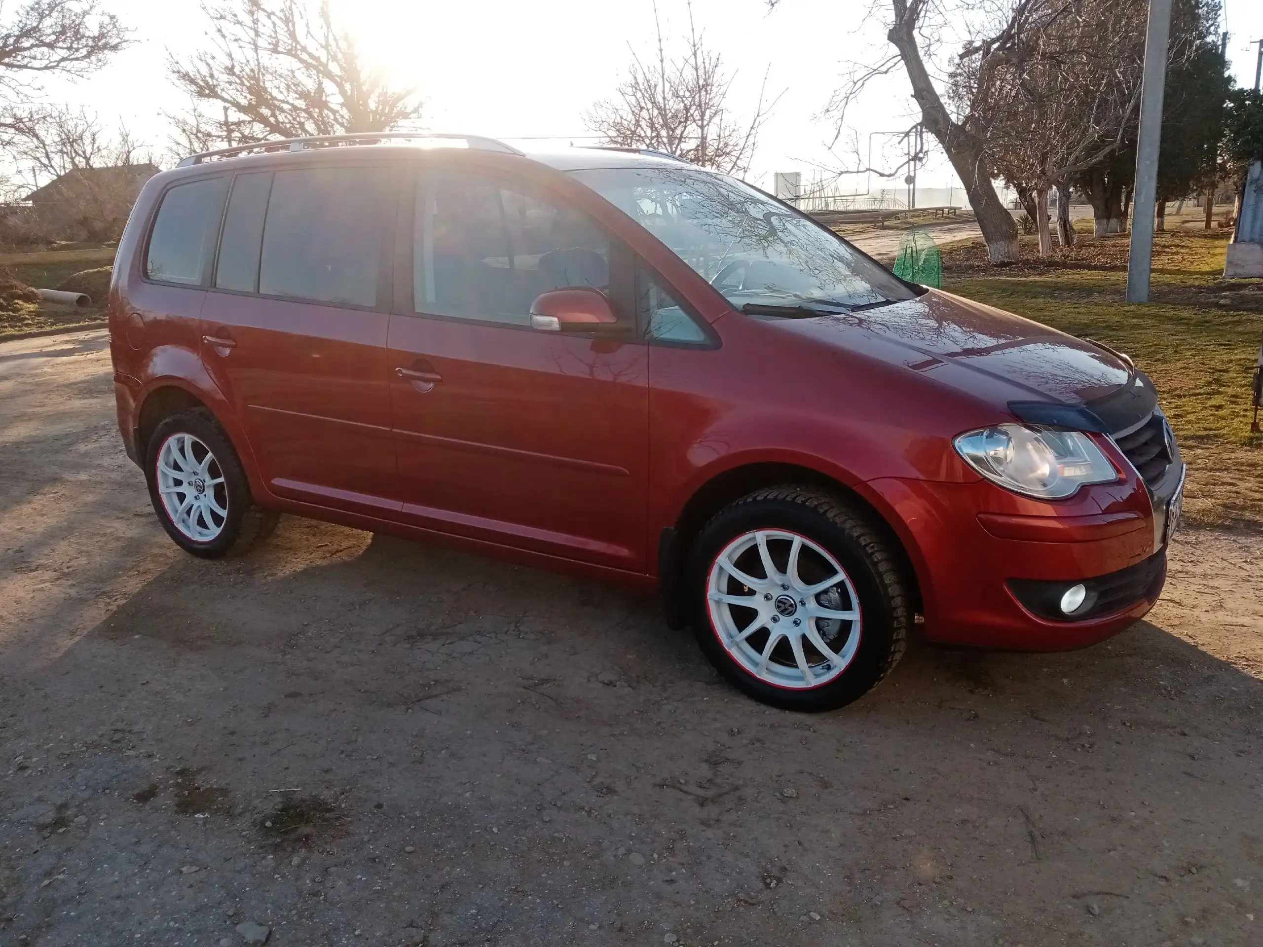 Volkswagen Touran 1.9 TDI 2007 года - Авто в Славное