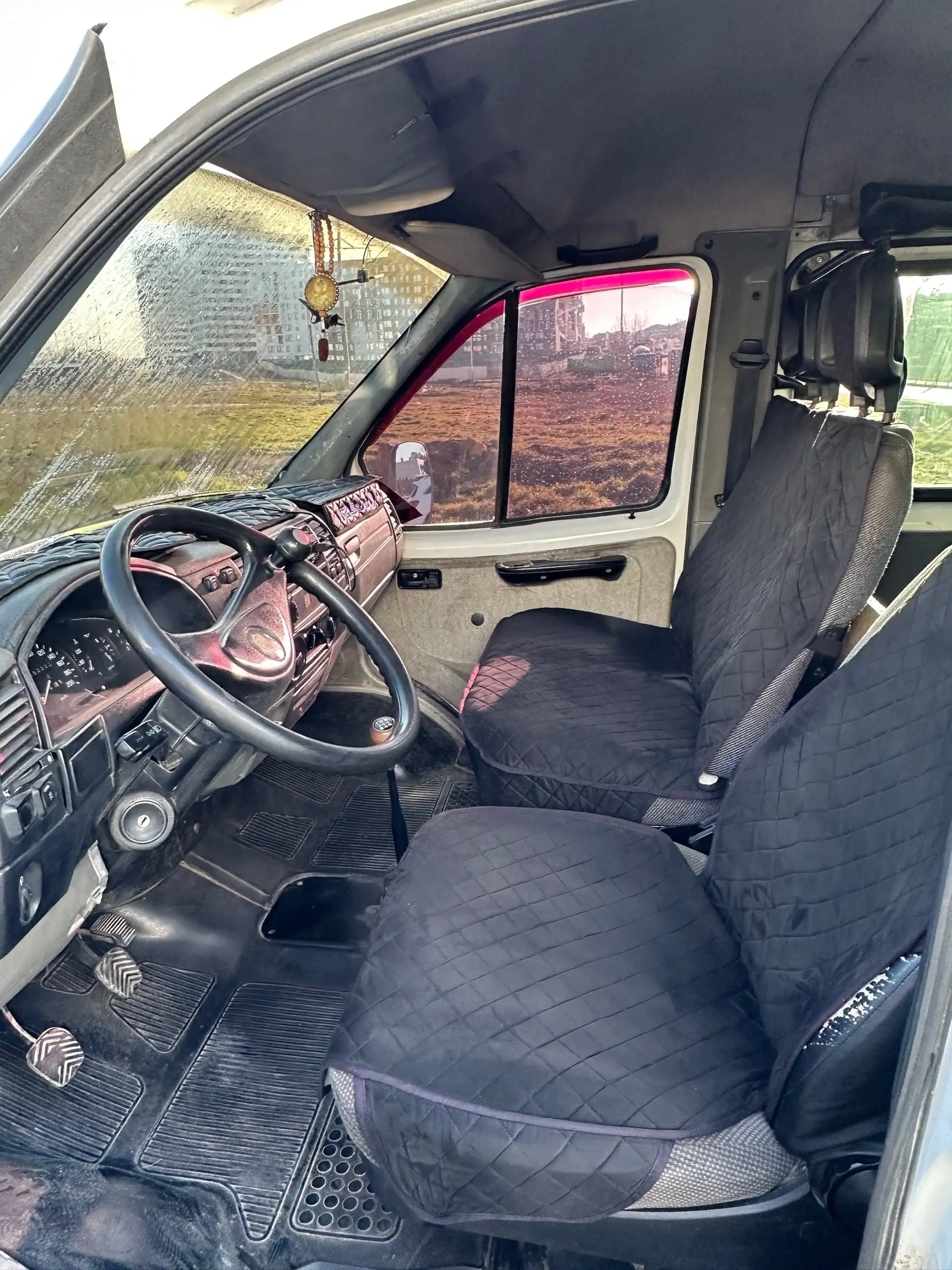 Продажа автомобиля 2003 года с 406 мотором - Авто в Симферополь