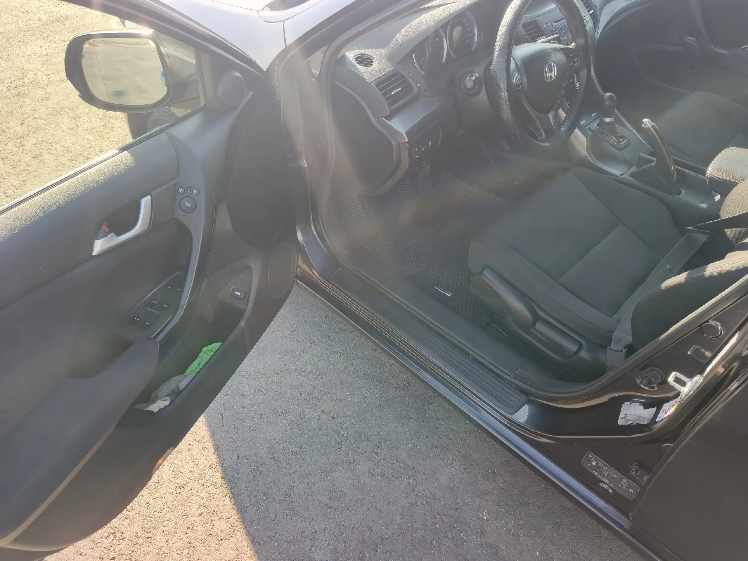 Продажа Honda Accord 8 рестайлинг 2012 года - Легковые автомобили (Авто) в Симферополь