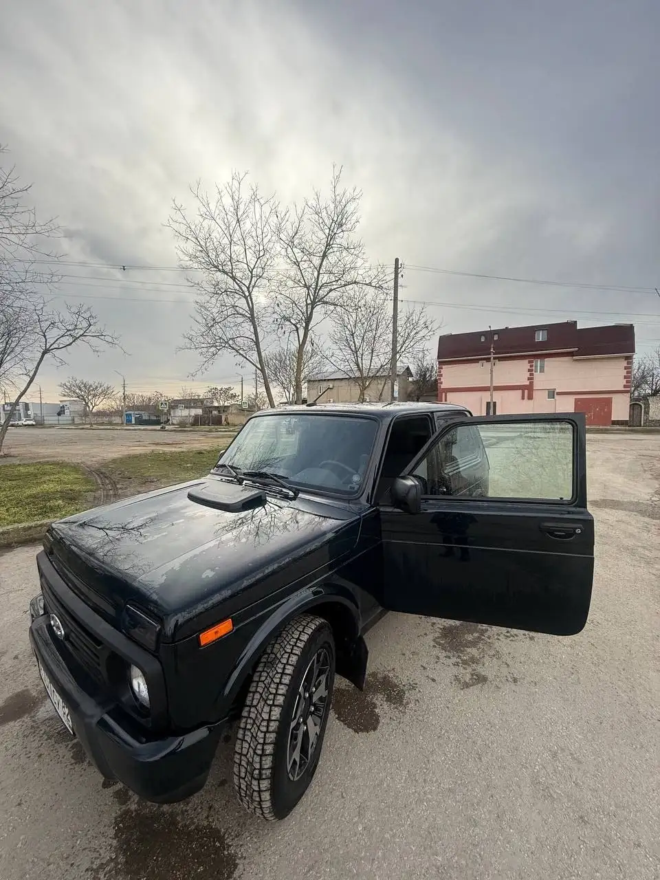 Продажа Нива легенд 2024 года выпуска - Авто в Евпатория