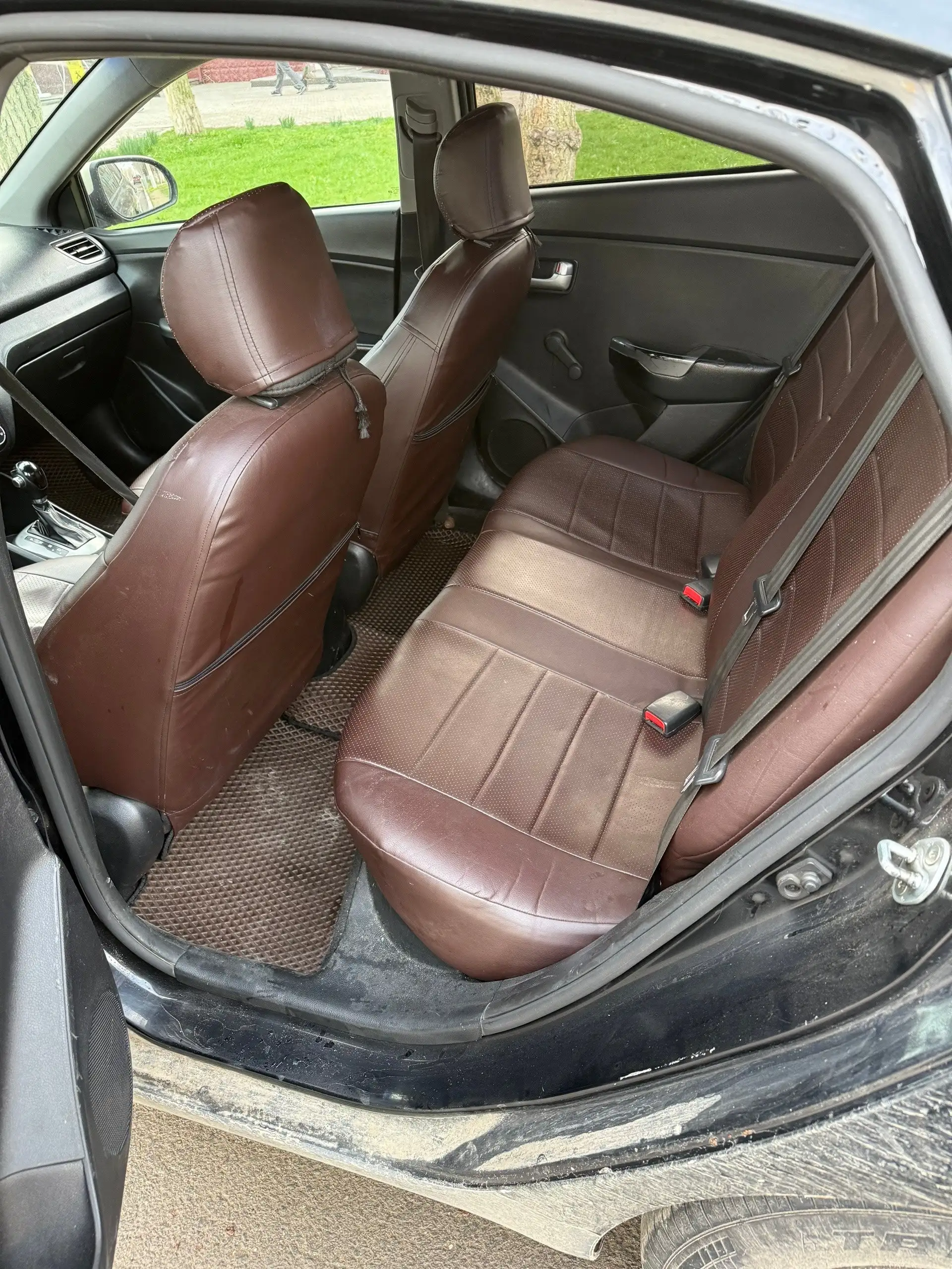 Продам Kia Rio 2015 рест, автомат 1.6 - Легковые автомобили (Авто) в Армянск