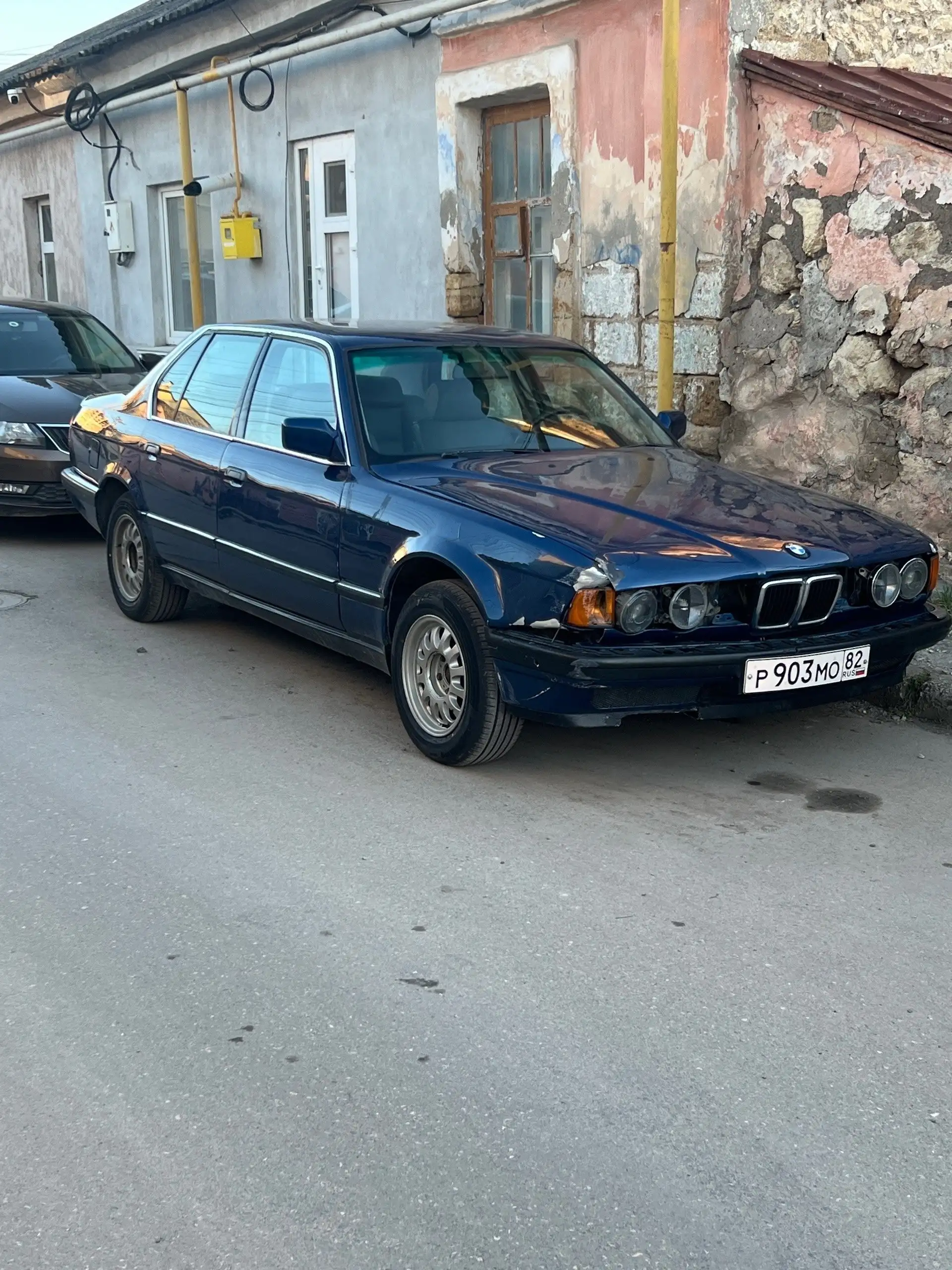 Продажа БМВ Е32 1991 года выпуска - Легковые автомобили (Авто) в Симферополь