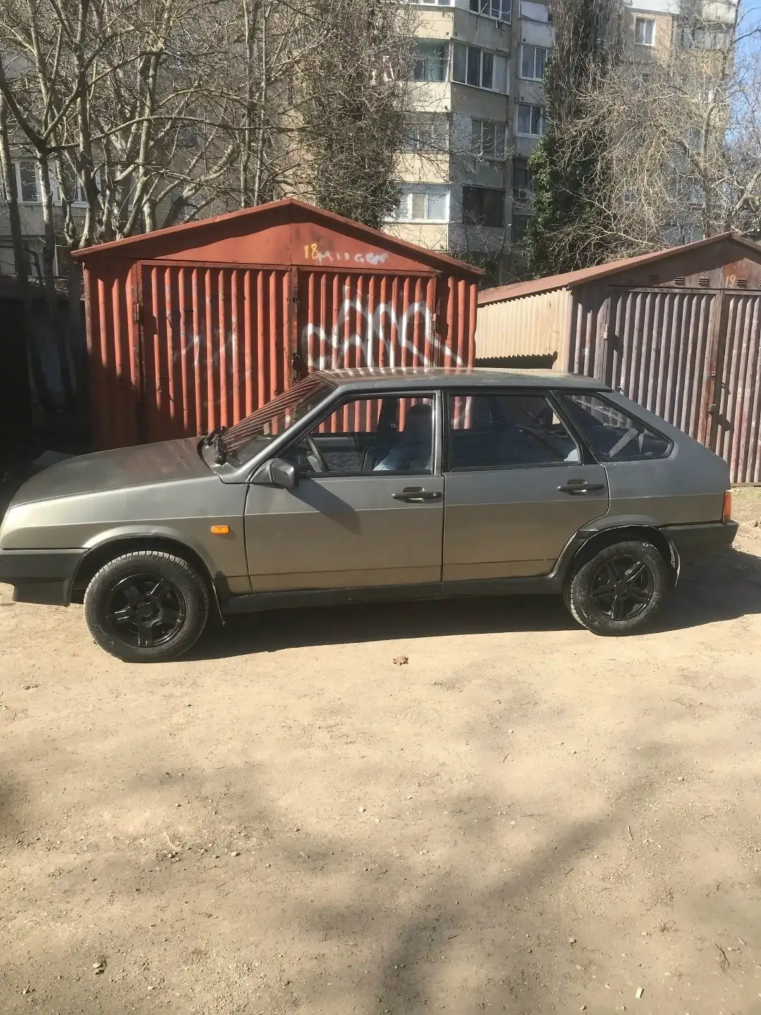 Продажа ВАЗ 2109 2001 года с ГБО - Легковые автомобили (Авто) в Симферополь