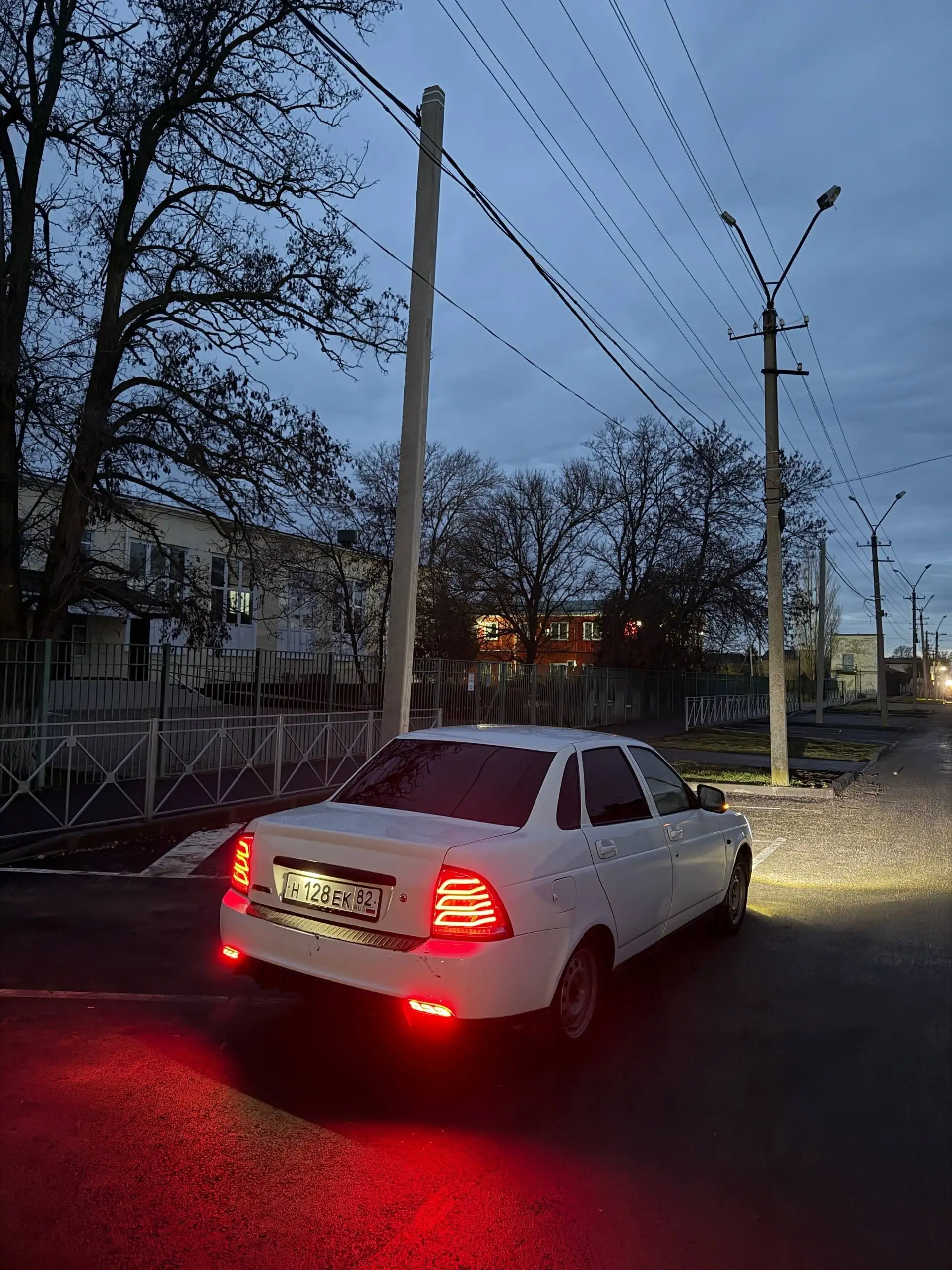 Продажа автомобиля Lada Priora 2011 года - Авто в Джанкой