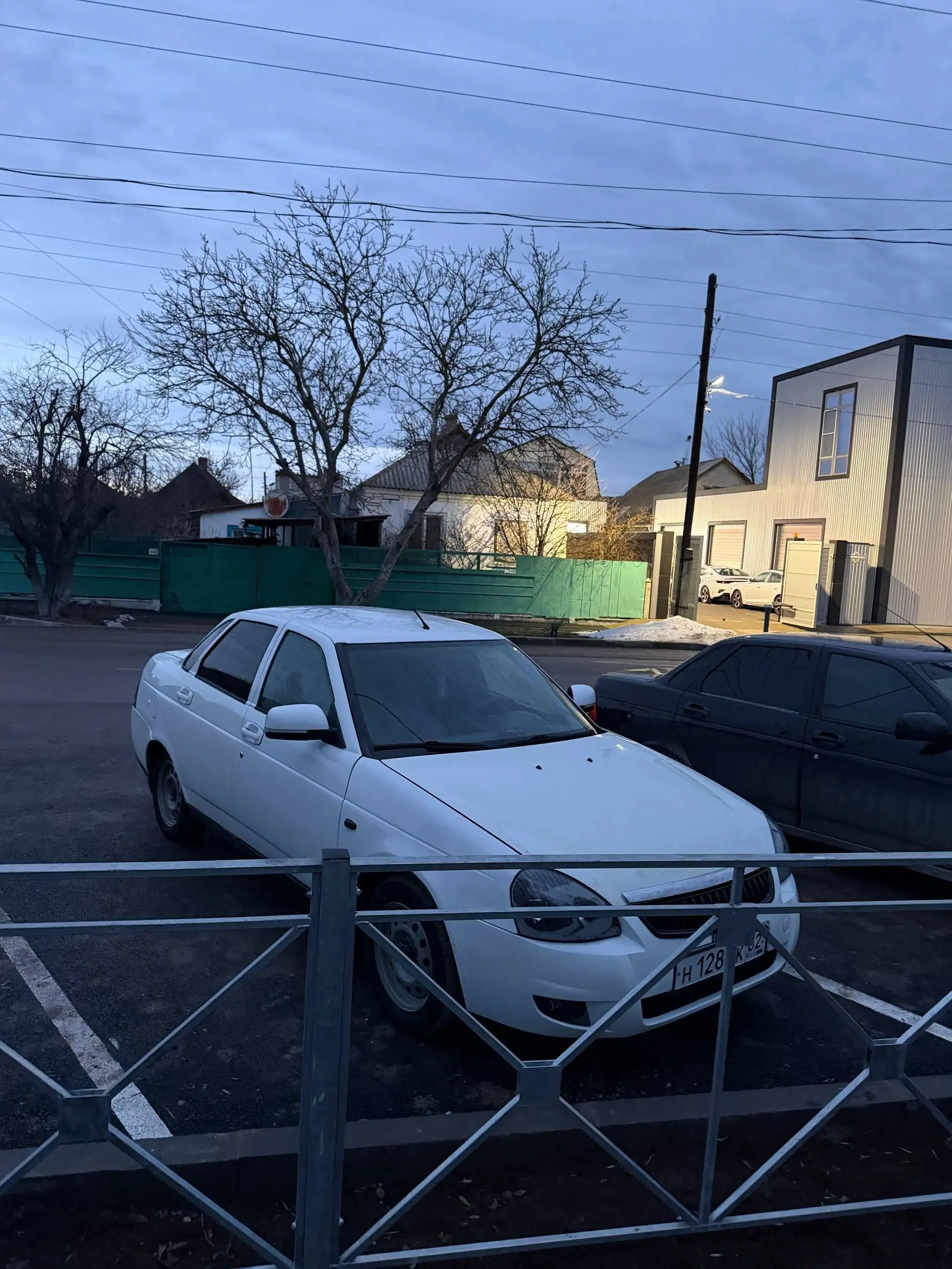 Продажа автомобиля Lada Priora 2011 года - Авто в Джанкой