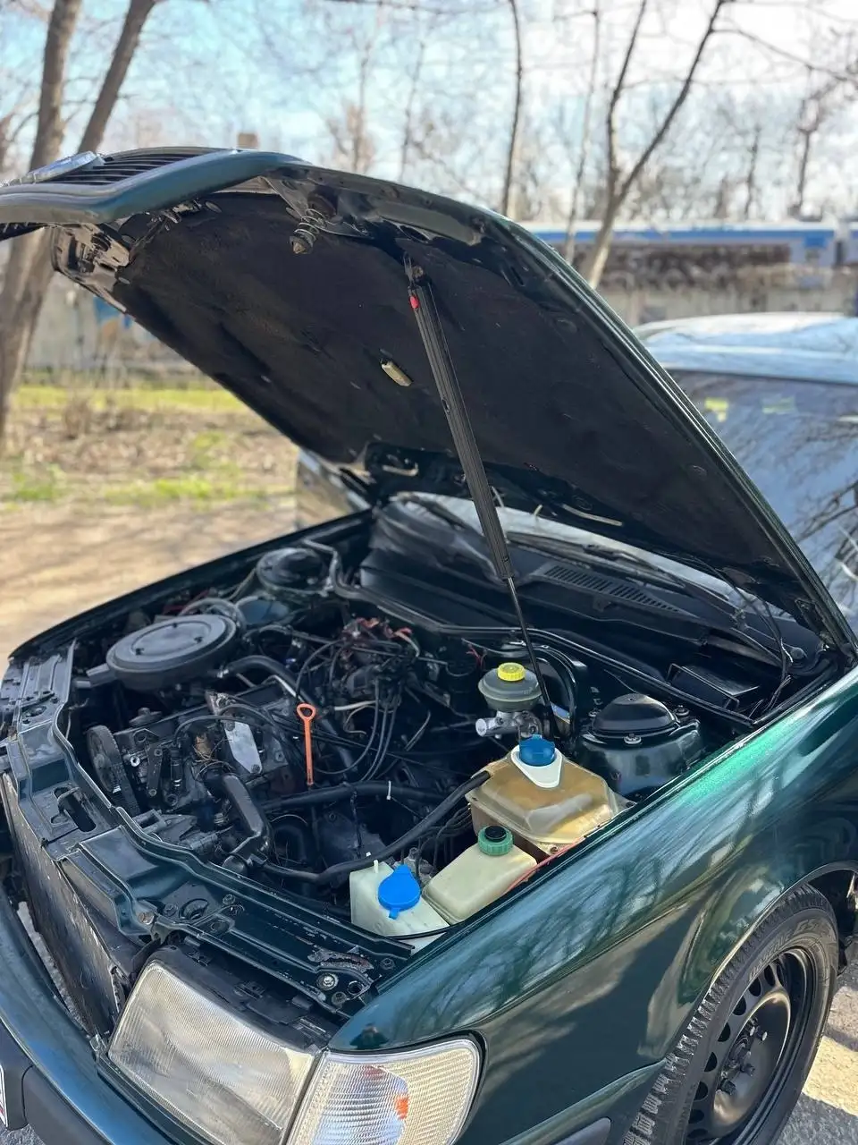 Продам Audi 100 1991 года выпуска 2.3 л - Легковые автомобили (Авто) в Симферополь