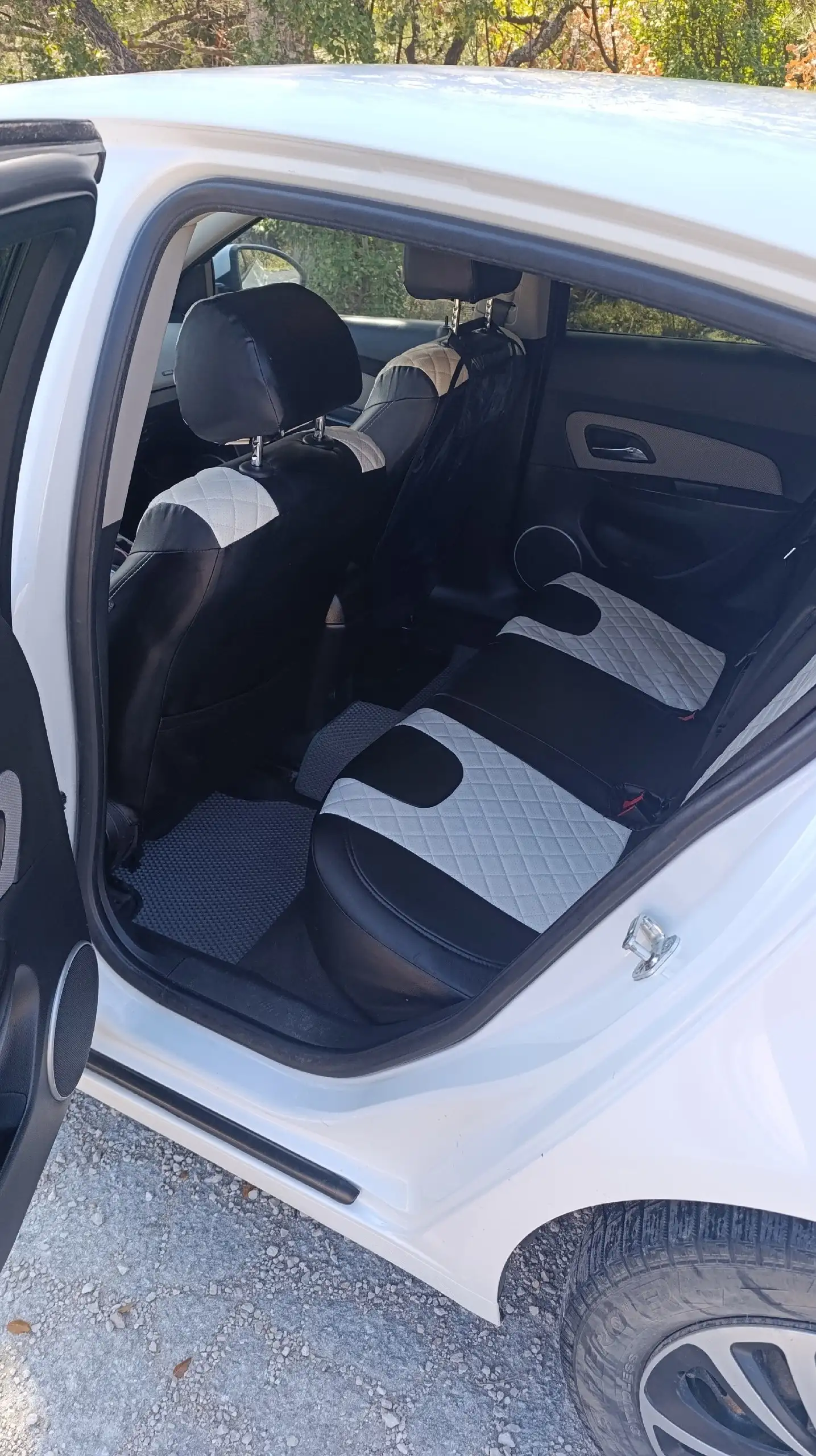 Продам Chevrolet Cruze 2012 года с новым двигателем - Легковые автомобили (Авто) в Ялта