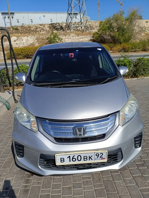 Продается Honda Freed Hybrid 2011 года из Японии - частное объявление в Севастополь
