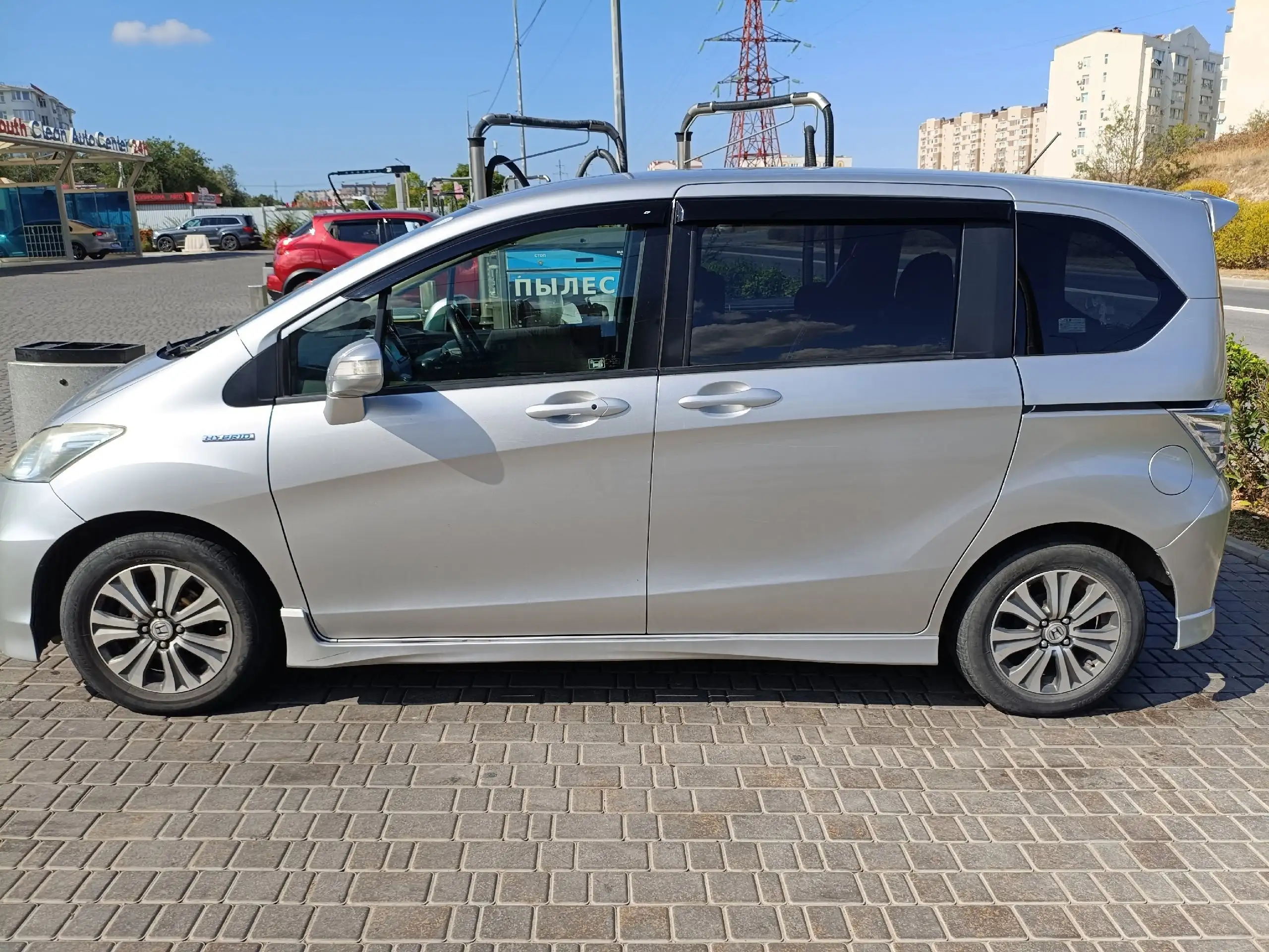 Продается Honda Freed Hybrid 2011 года из Японии - Минивэны (Авто) в Севастополь