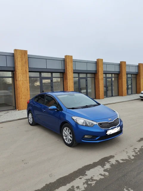 Продам автомобиль 2013 года, 1.6 МКПП, пробег 220 тыс. км - частное объявление в Евпатория